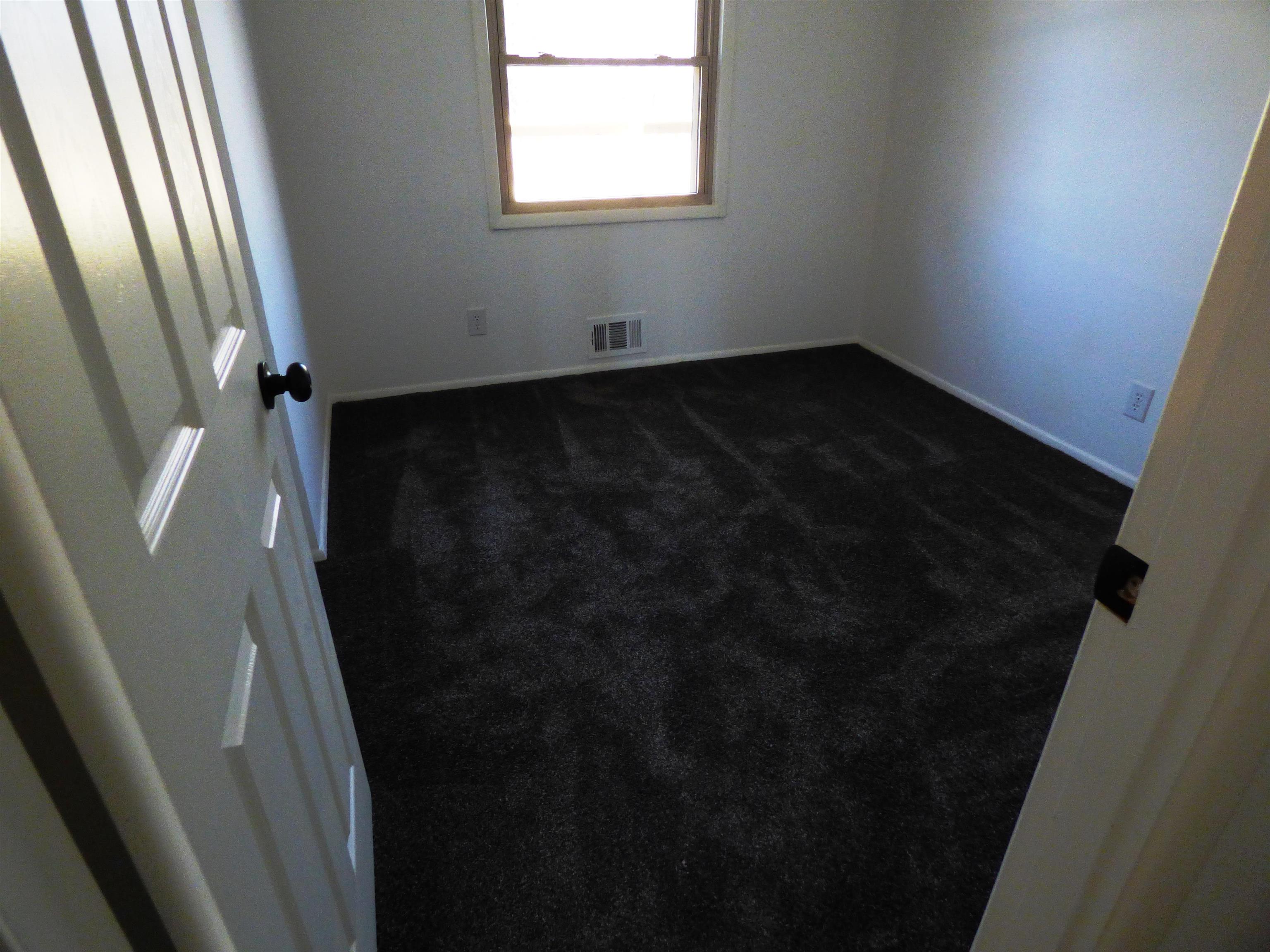 Dakota Second - Residential Lease