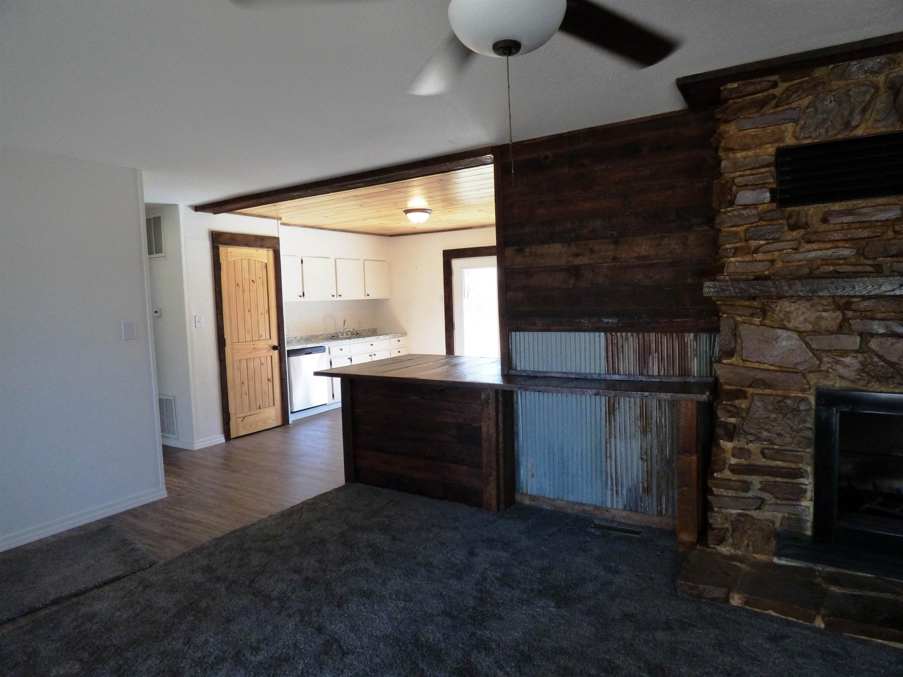 Dakota Second - Residential Lease