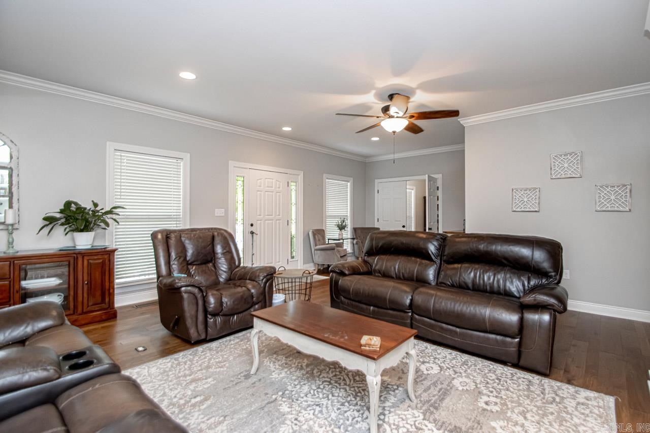 KENTUCKY FOOTHILLS - Residential