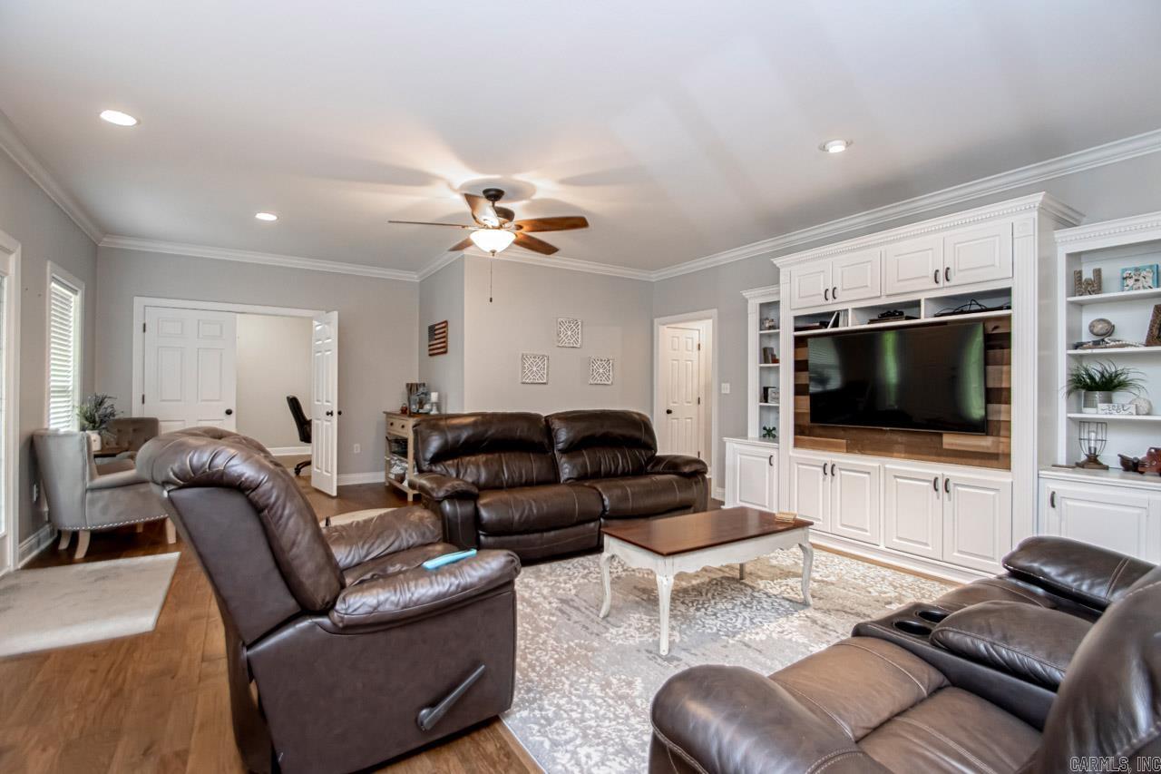 KENTUCKY FOOTHILLS - Residential