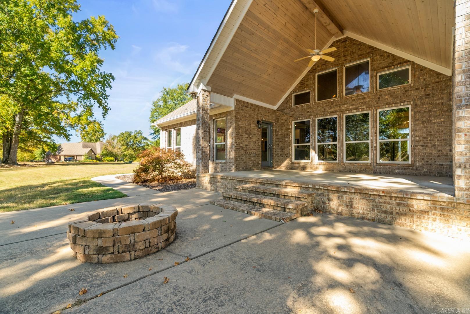 SPRINGHILL VALLEY ESTATES - Residential