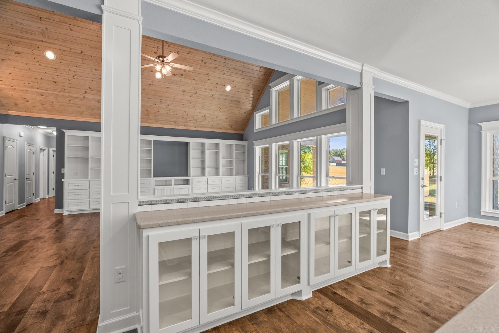 SPRINGHILL VALLEY ESTATES - Residential