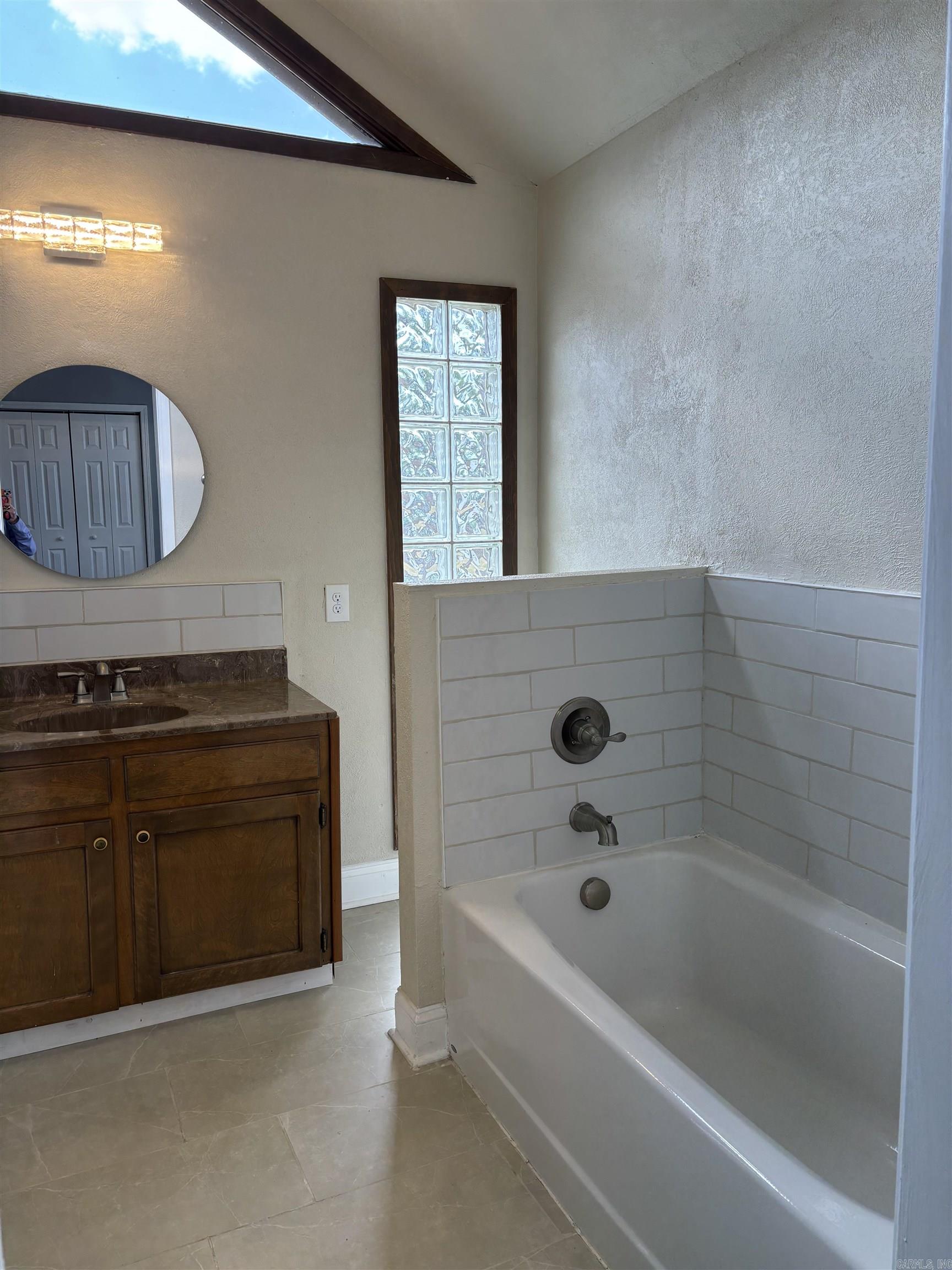 OT Hicks & Reynolds - Residential