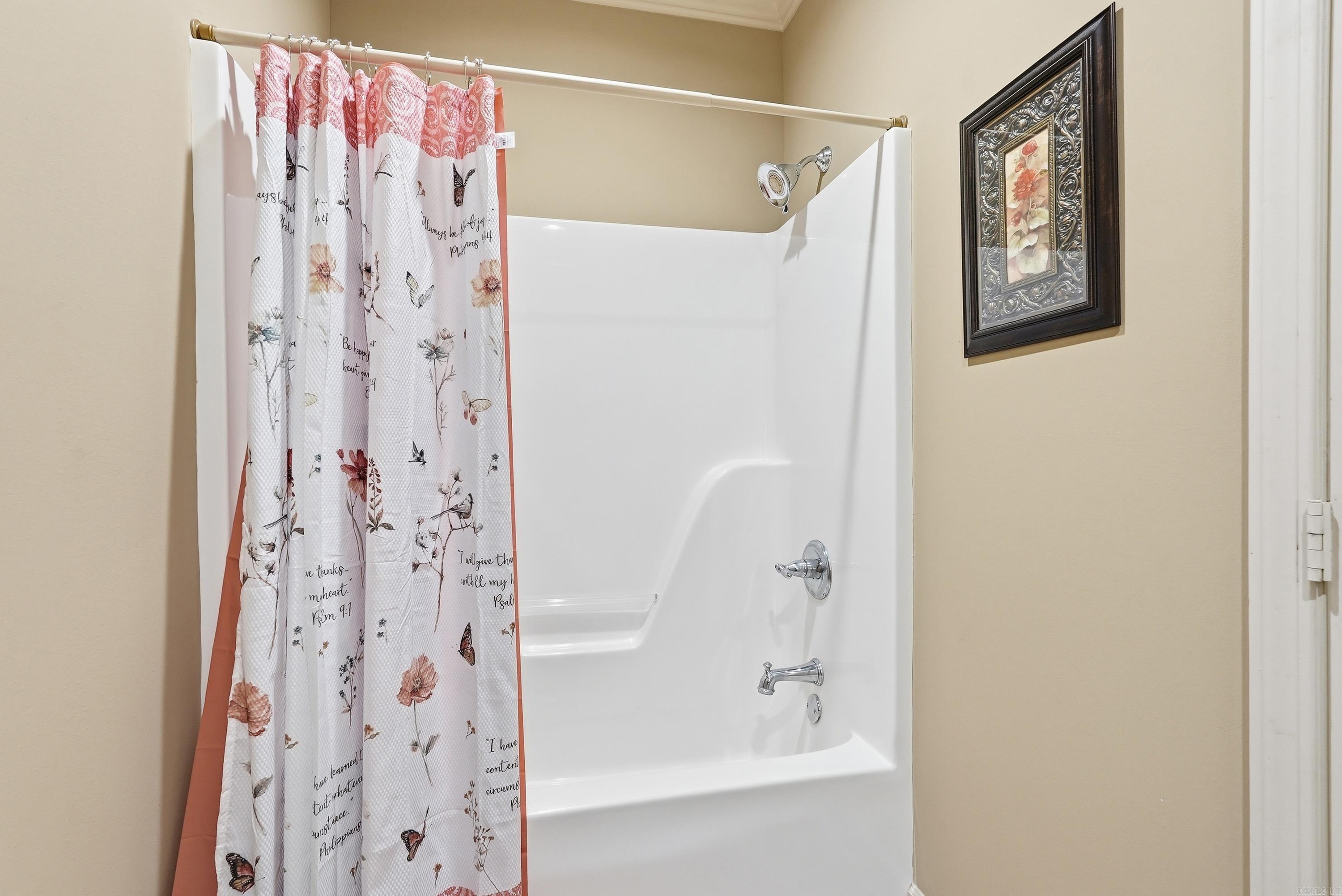 MILLERS CROSSING - Residential