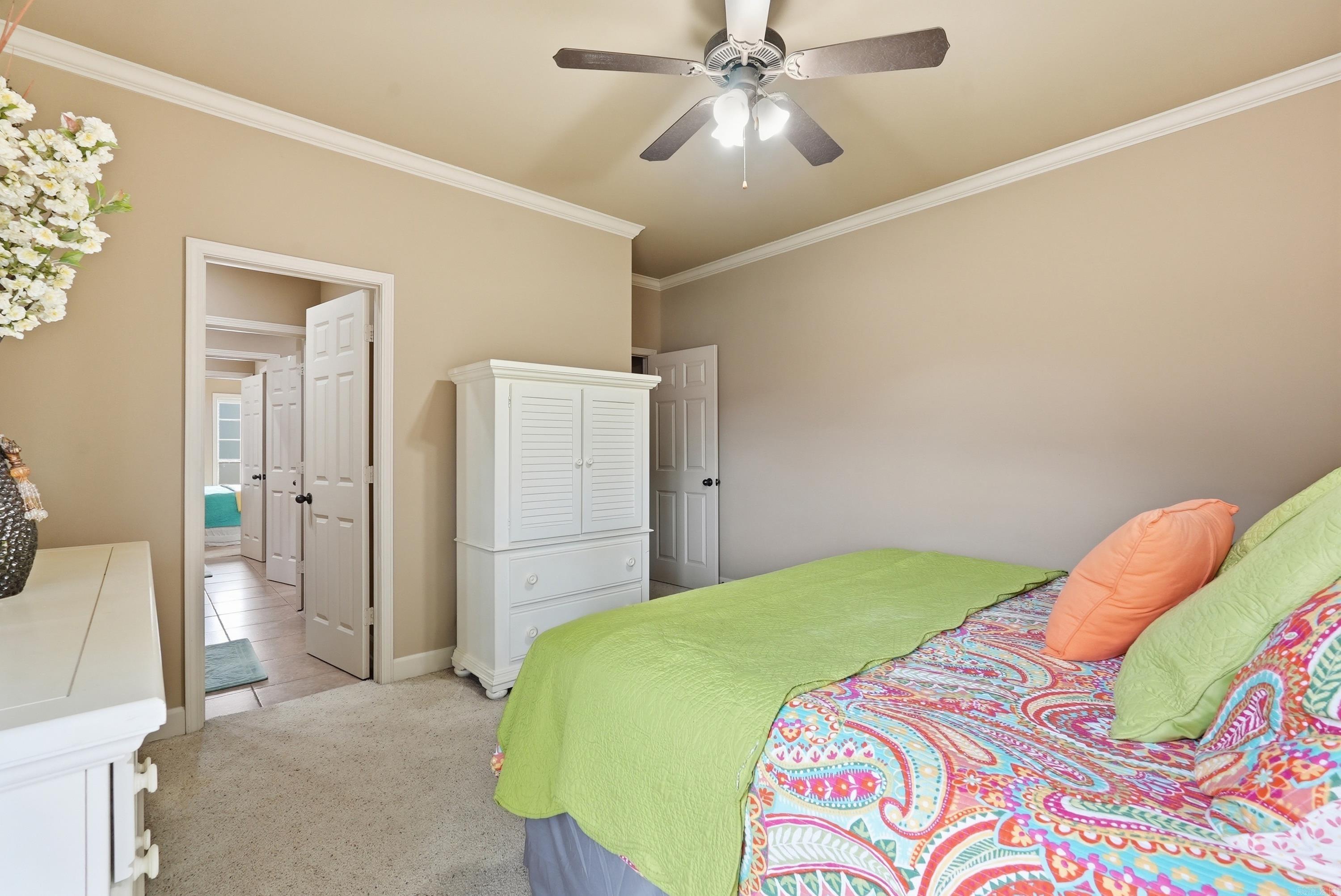 MILLERS CROSSING - Residential