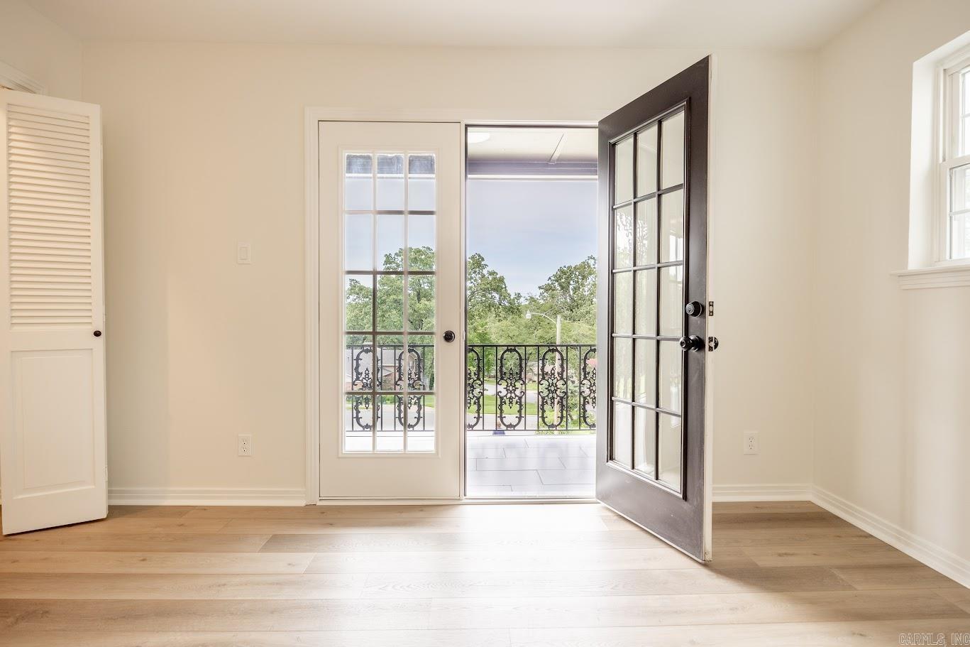 Leawood Heights - Residential