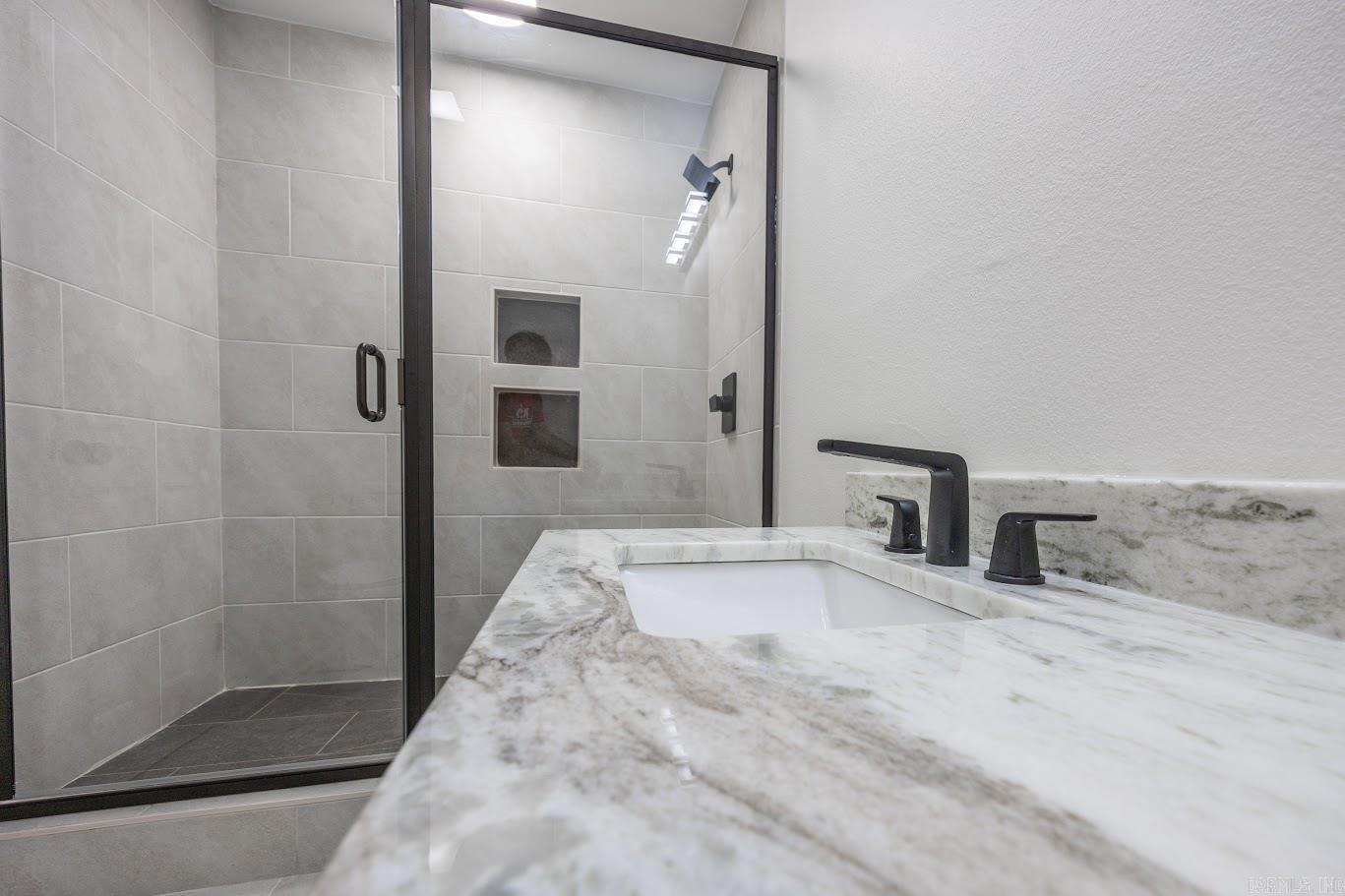 Leawood Heights - Residential