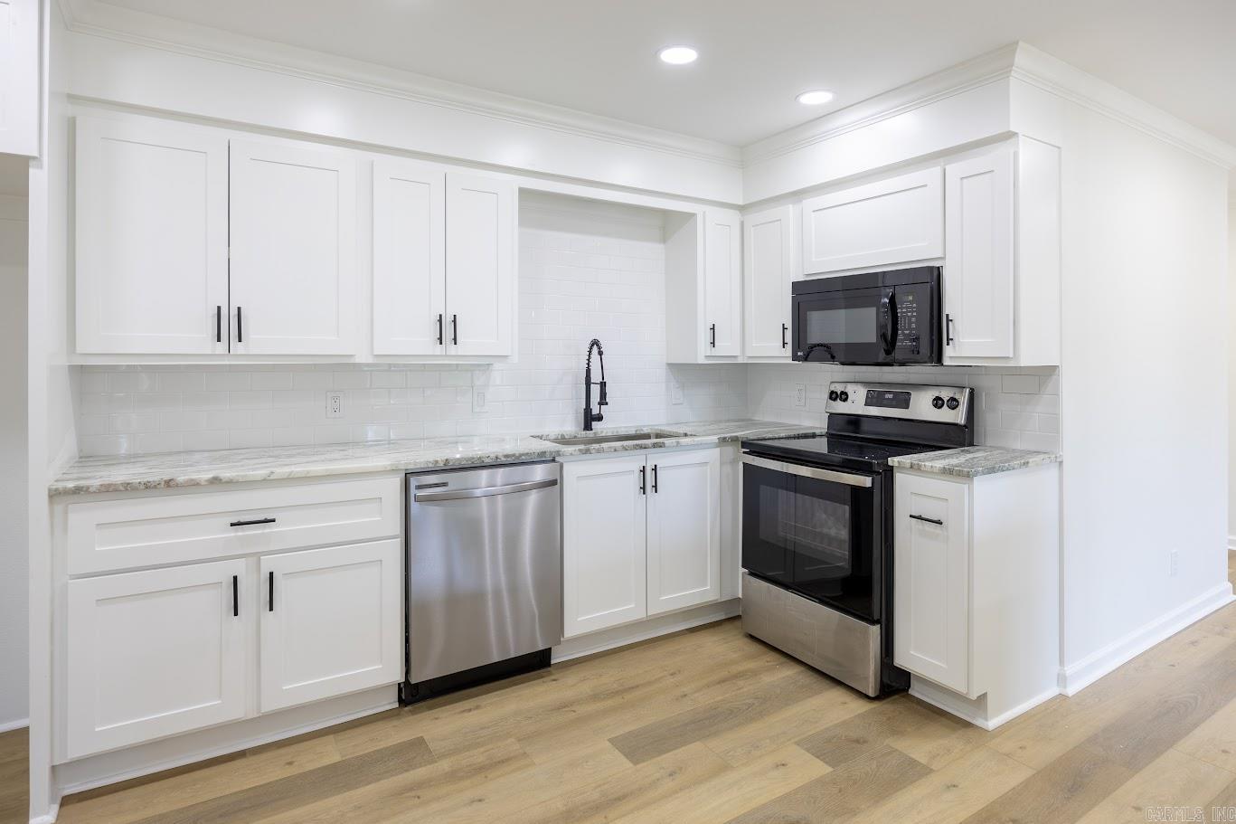 Leawood Heights - Residential