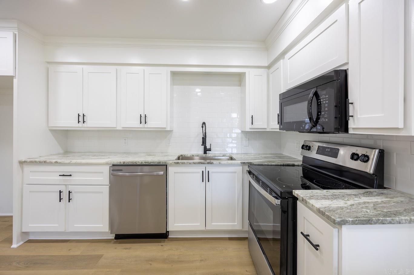 Leawood Heights - Residential