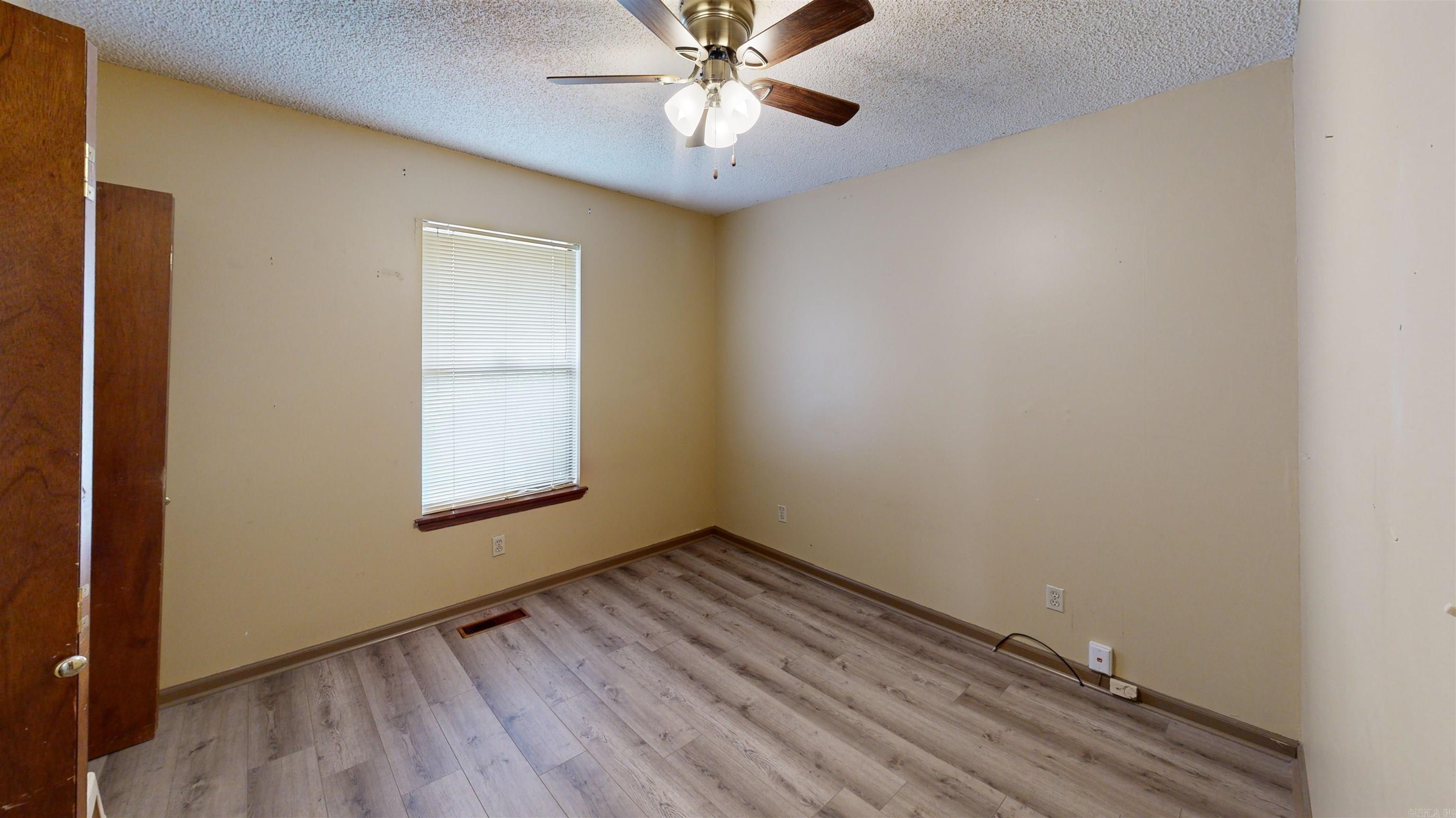 KINGSPARK TO COOK MTN VIL - Residential