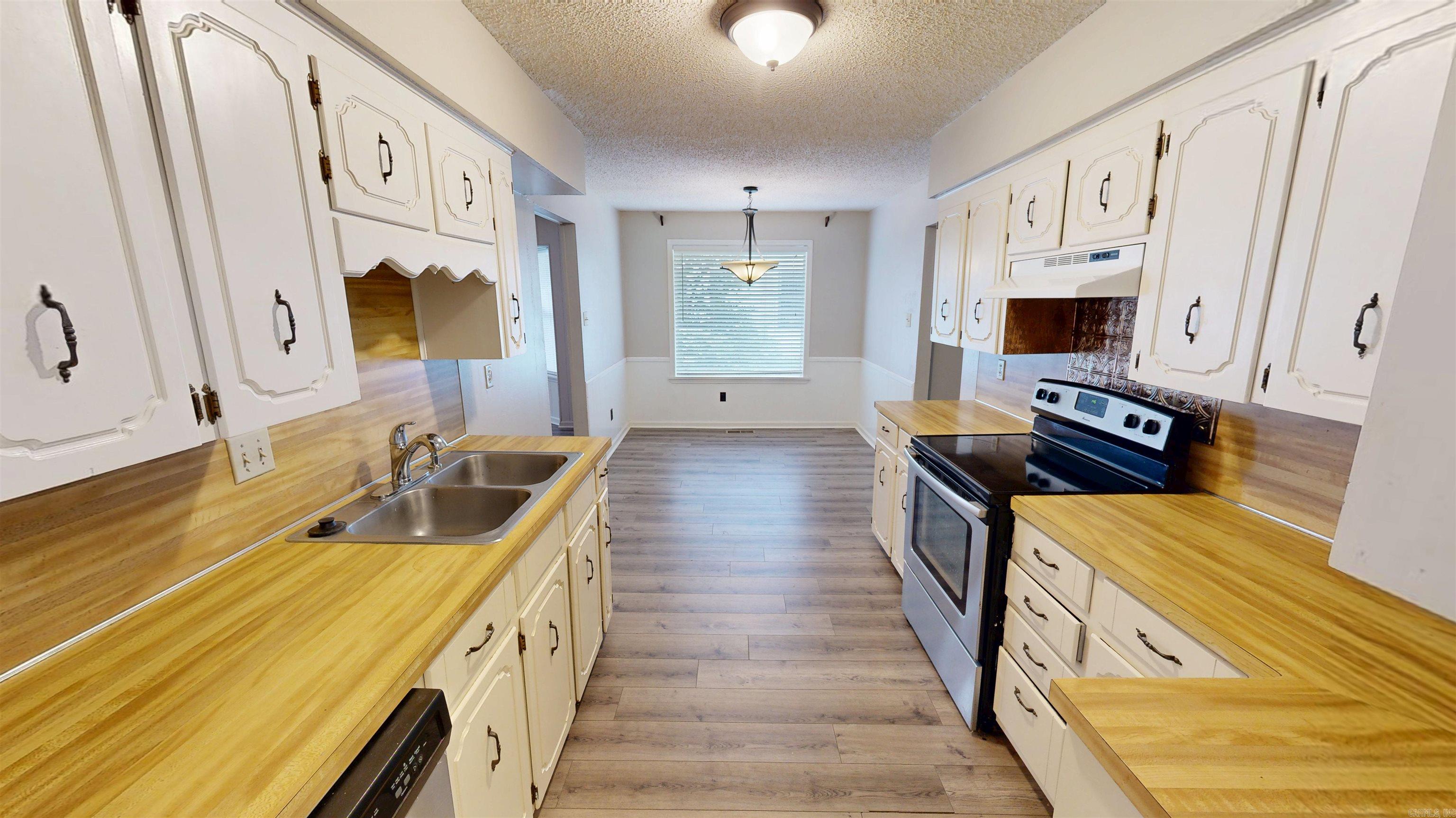 KINGSPARK TO COOK MTN VIL - Residential