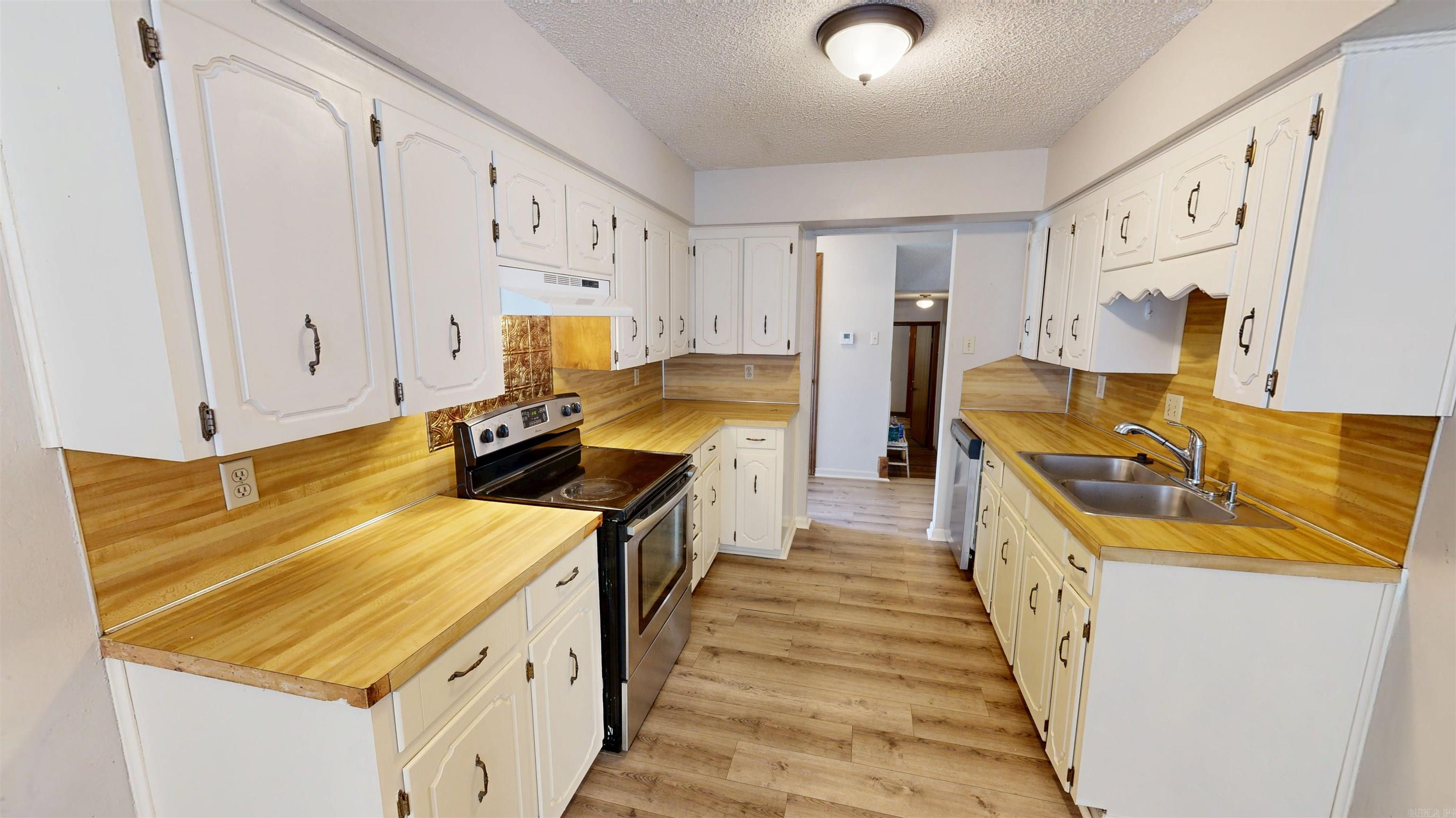 KINGSPARK TO COOK MTN VIL - Residential