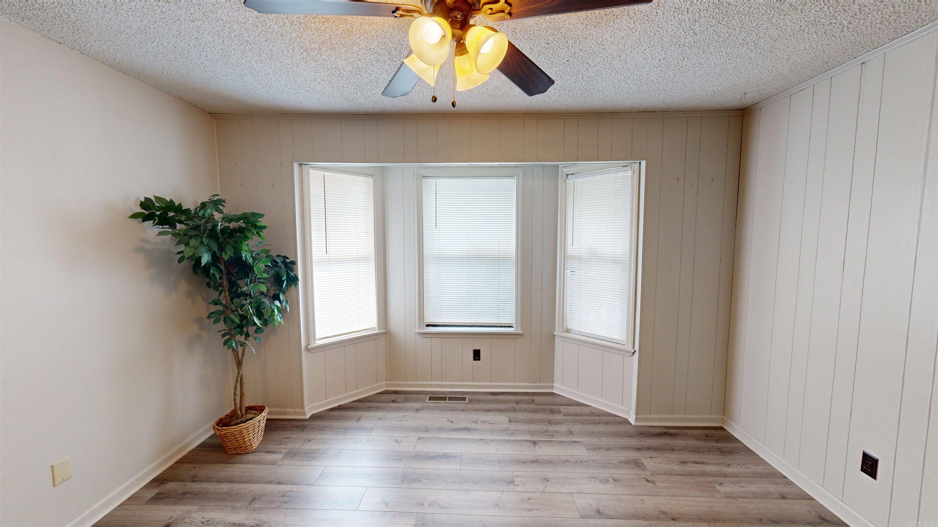 KINGSPARK TO COOK MTN VIL - Residential