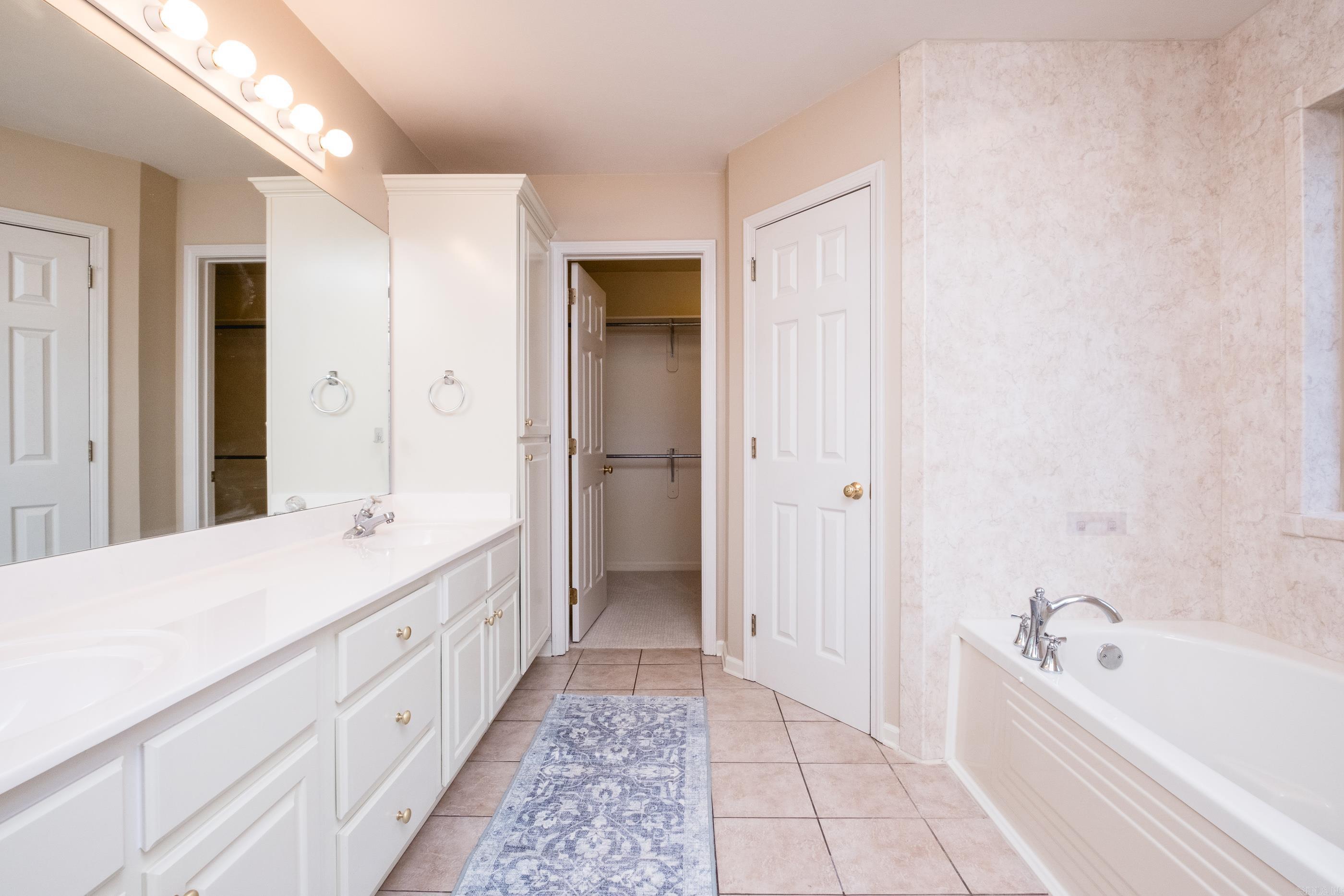 CHERRY CREEK ADDN - Residential