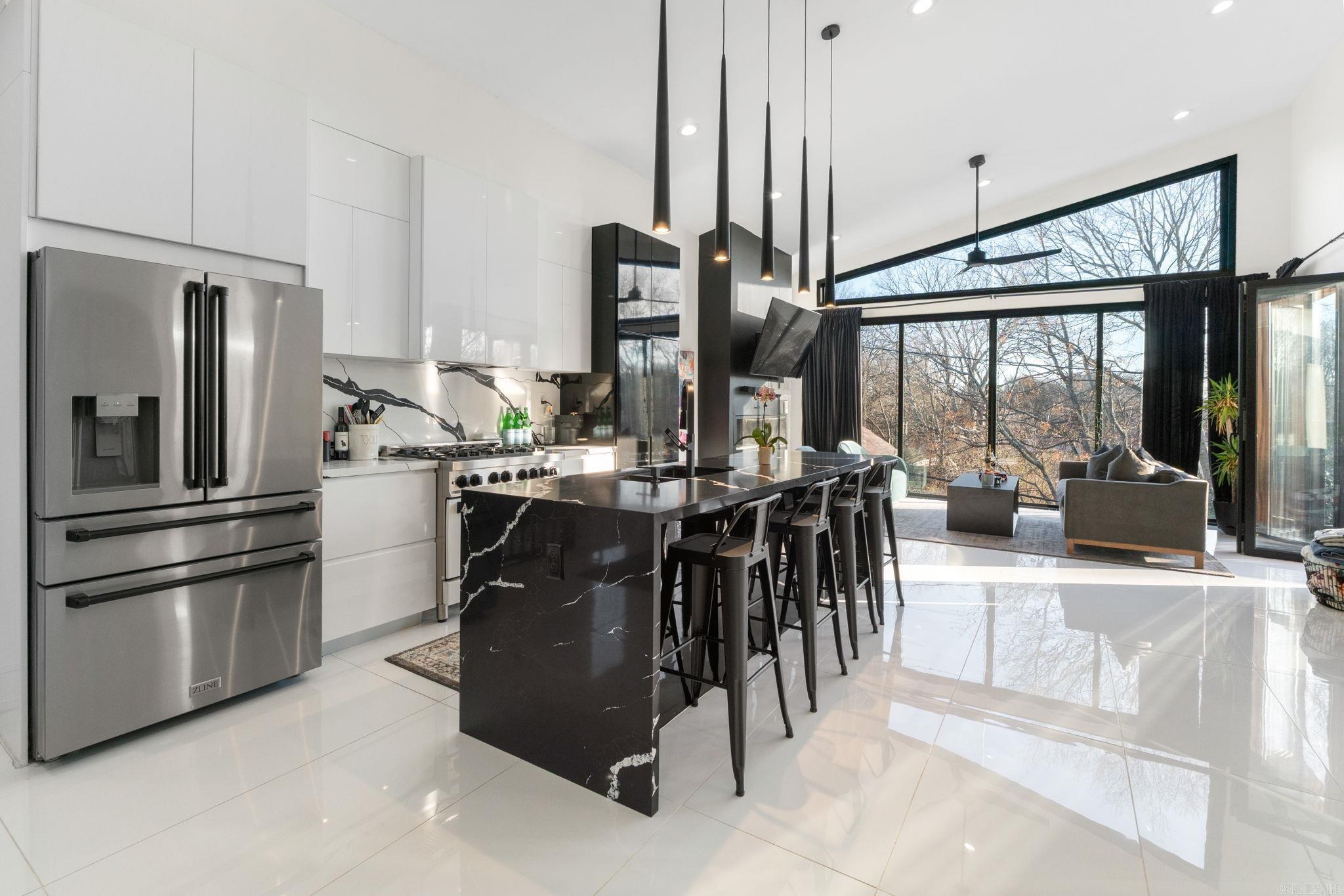 LINCOLN & ZIMMERMAN - Residential