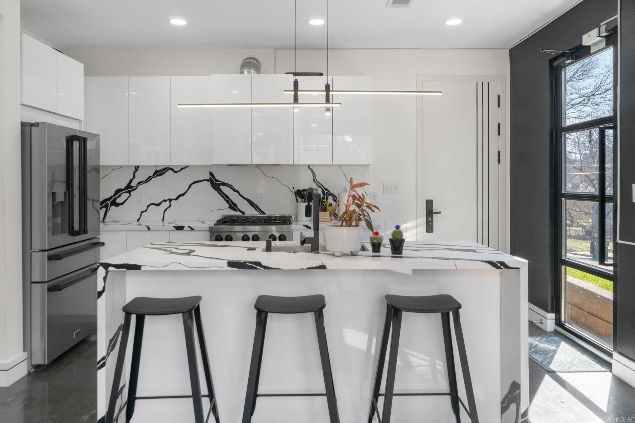 LINCOLN & ZIMMERMAN - Residential