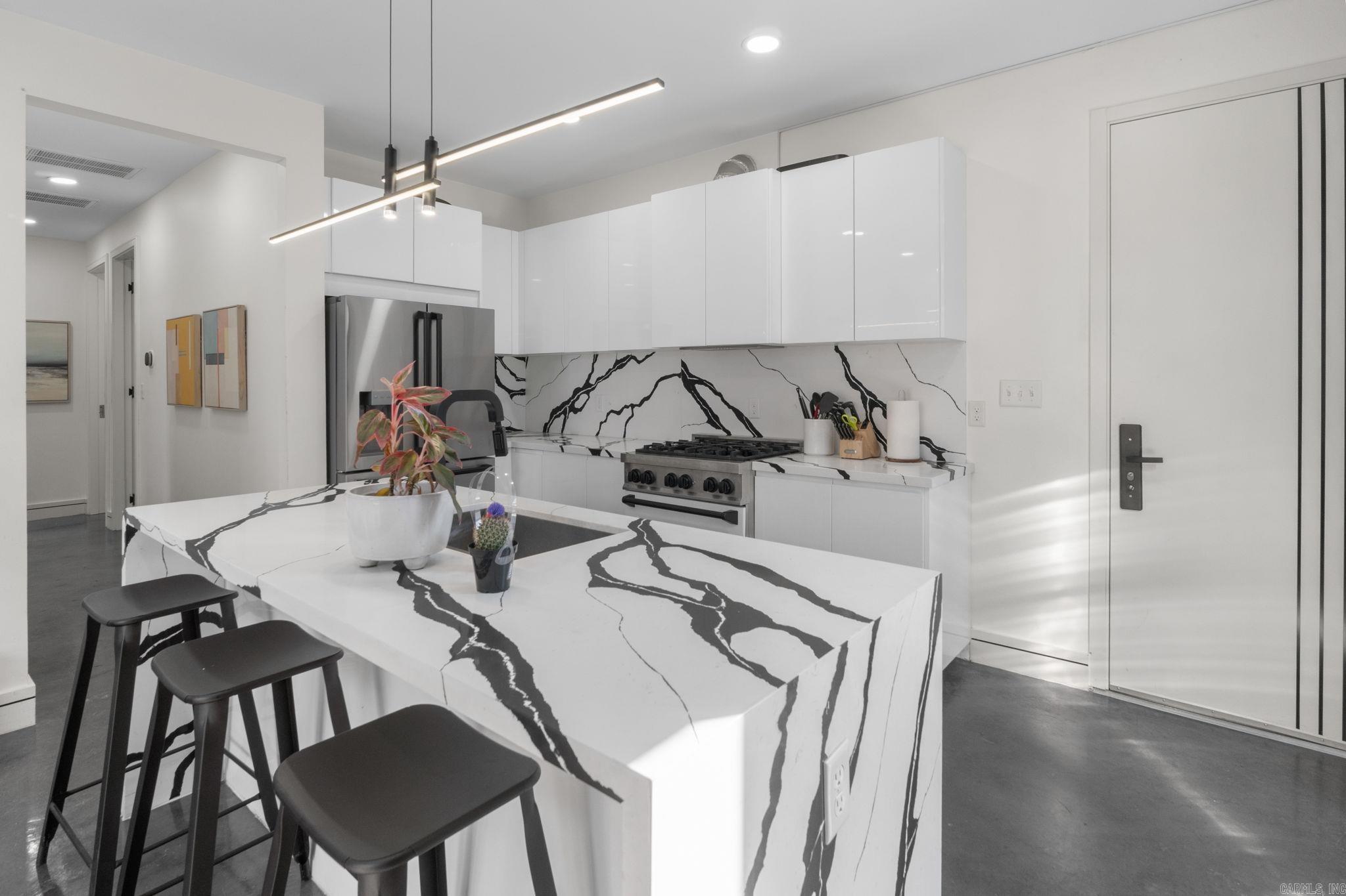 LINCOLN & ZIMMERMAN - Residential