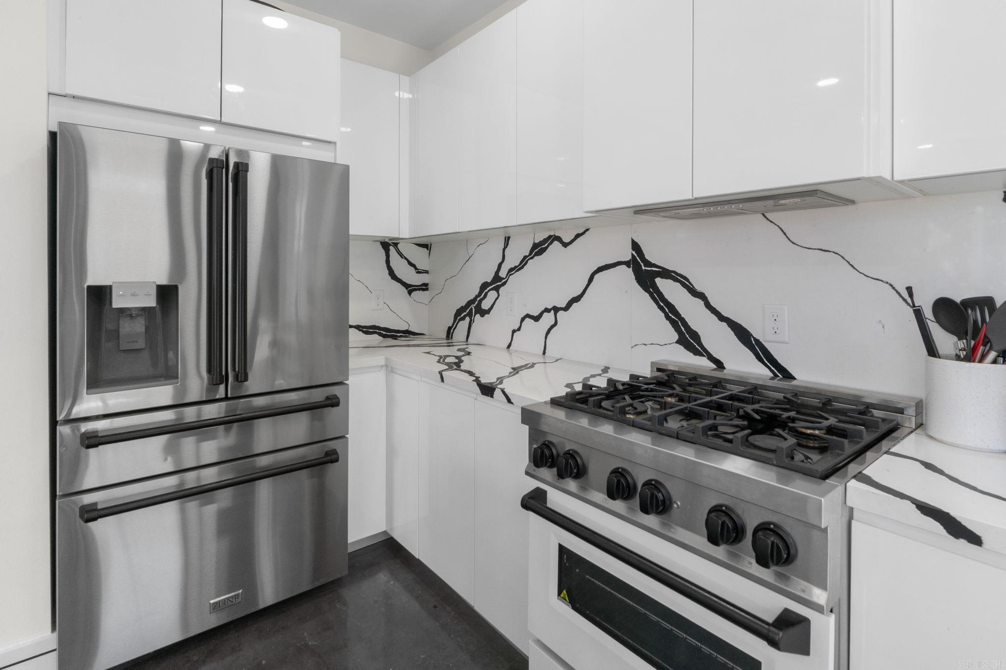 LINCOLN & ZIMMERMAN - Residential