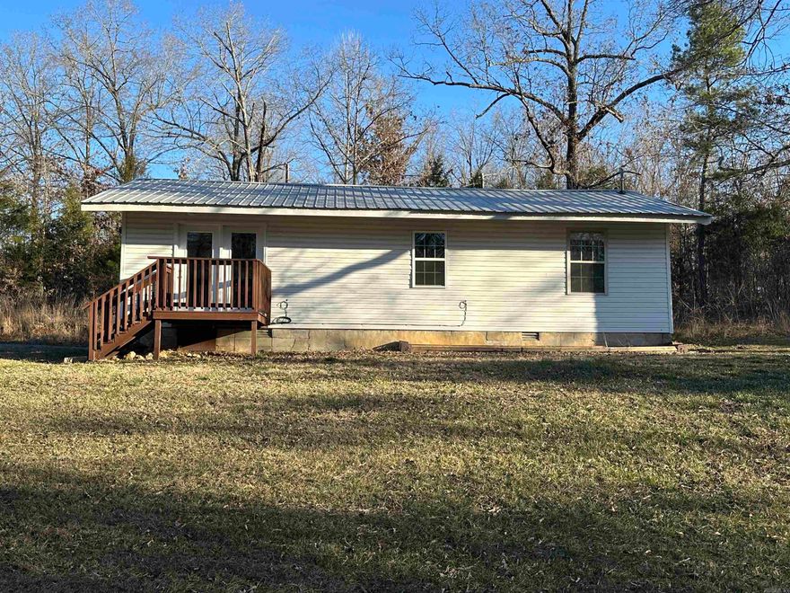 Charming 2-bedroom, 1-bath home in Franklin, Arkansas, sitting on approximately ½ acre just off the main highway for convenient access while still offering a peaceful, rural setting. This home was fully remodeled just a few years ago and is move-in ready. The spacious yard is surrounded by mature trees, providing privacy and plenty of room for outdoor enjoyment, gardening, or pets. Enjoy the best of small-town living with easy access to outdoor recreation. The White River and the lakes at Horseshoe Bend are just a short drive away, offering excellent fishing, boating, and relaxing weekends on the water. Ash Flat, including Walmart Supercenter and other amenities, is also just minutes away. Whether you're looking for a starter home, downsizing, or searching for a weekend getaway near the water, this property offers comfort, convenience, and a quiet country atmosphere. Don’t miss this opportunity to own an affordable home in a great location.