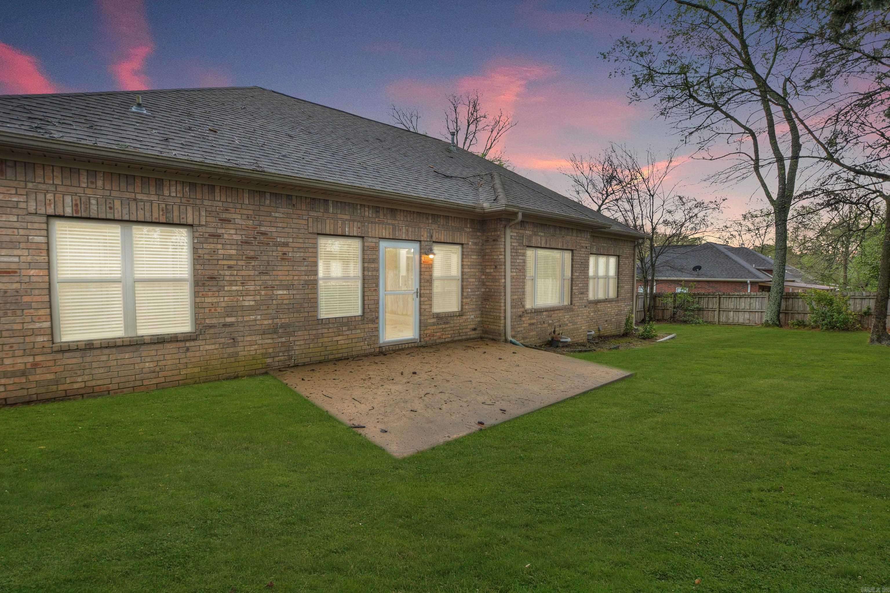 SHADY WOODS - Residential