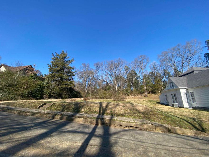 This lot is located next to the Earp House. Ready for your next venture.