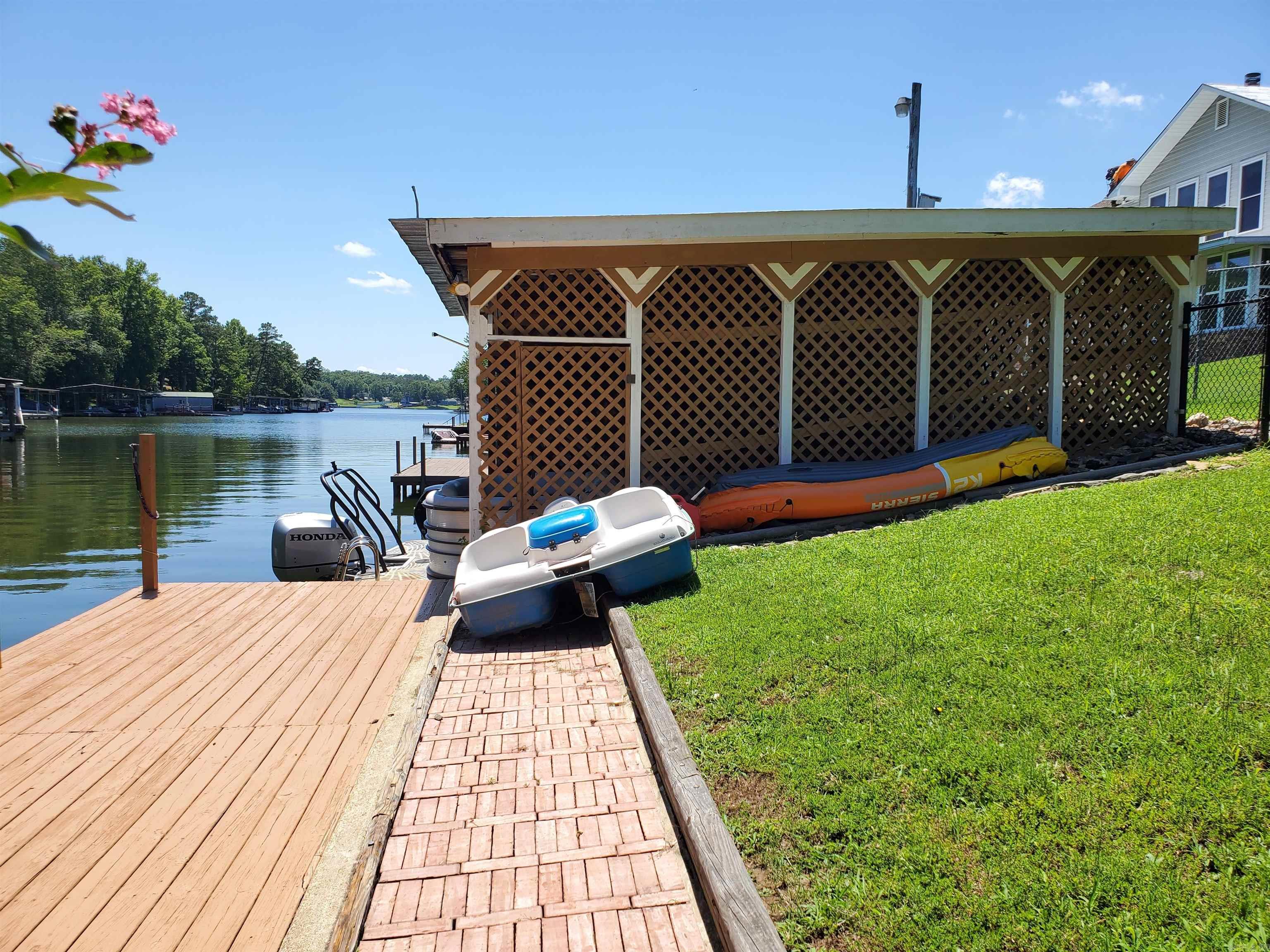 Thornton Ferry Estates - Residential