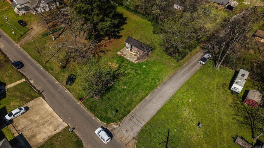 Prime corner lot opportunity! This property features two large lots situated on a corner lot inside city limits, offering excellent potential for development. The property includes access to all city utilities and is ideal for a new construction home or investment project. Don’t miss this chance to build your dream home or duplex just in time for spring building season!