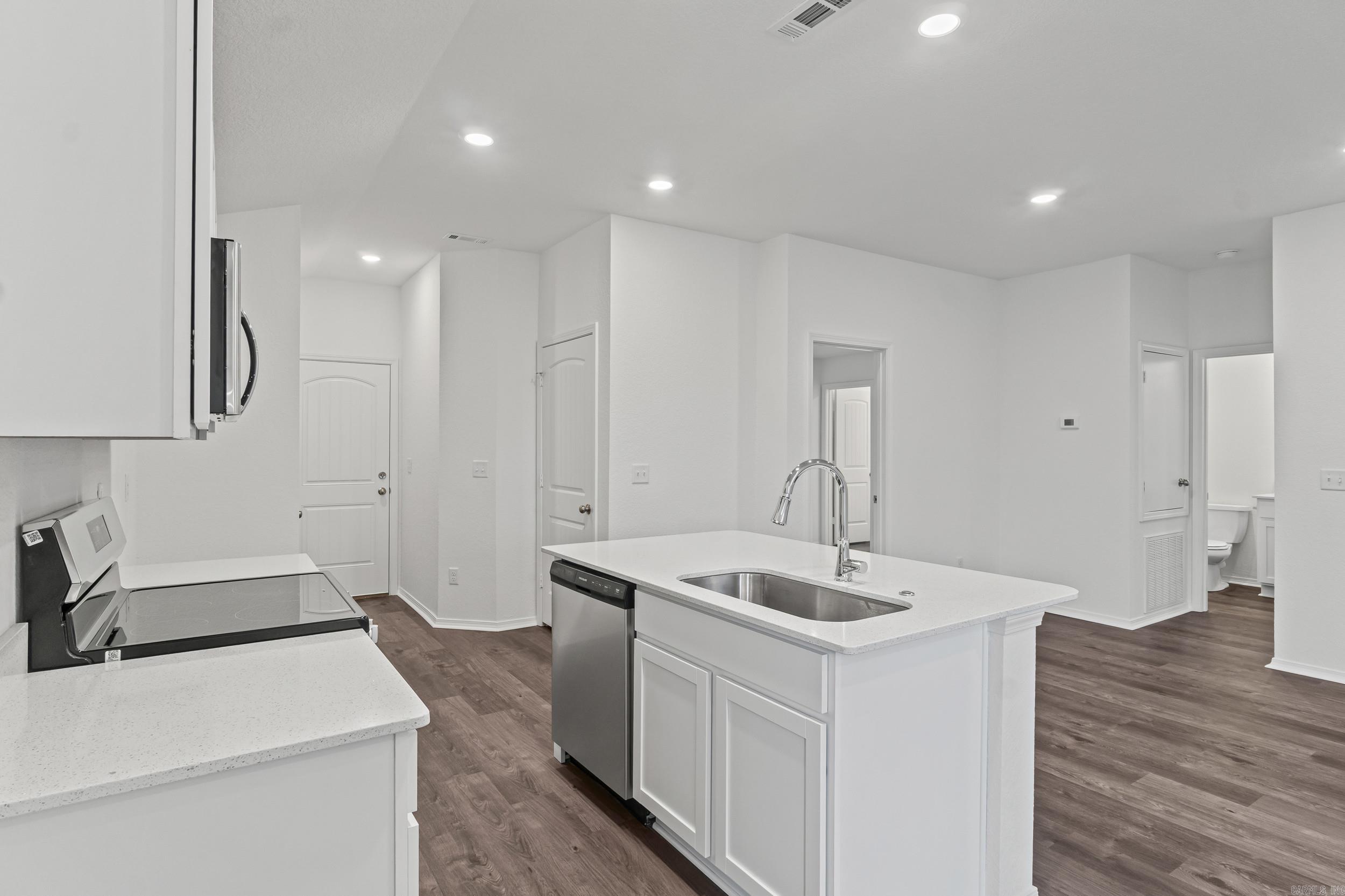 STAGECOACH MEADOWS - Residential