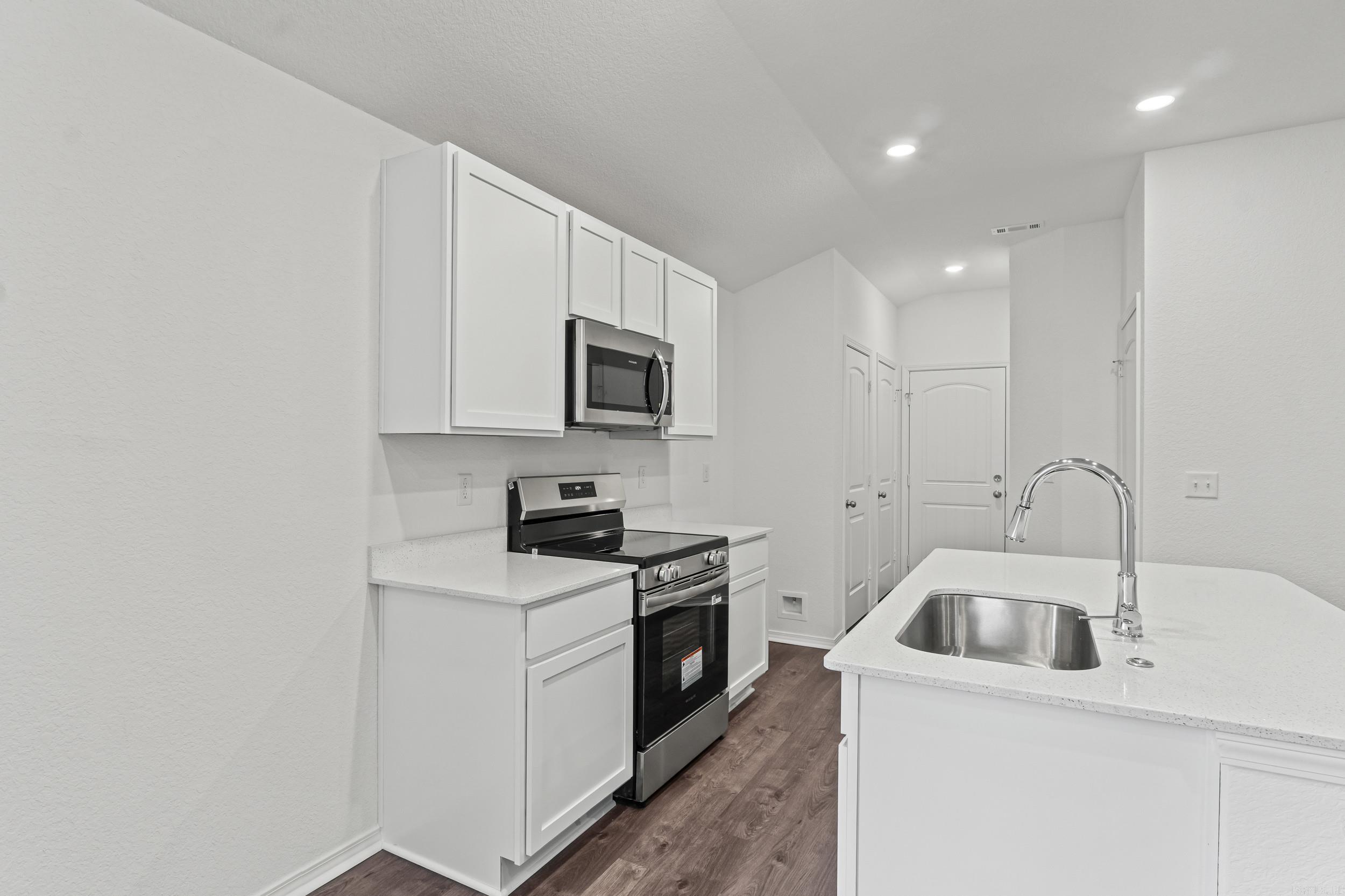 STAGECOACH MEADOWS - Residential