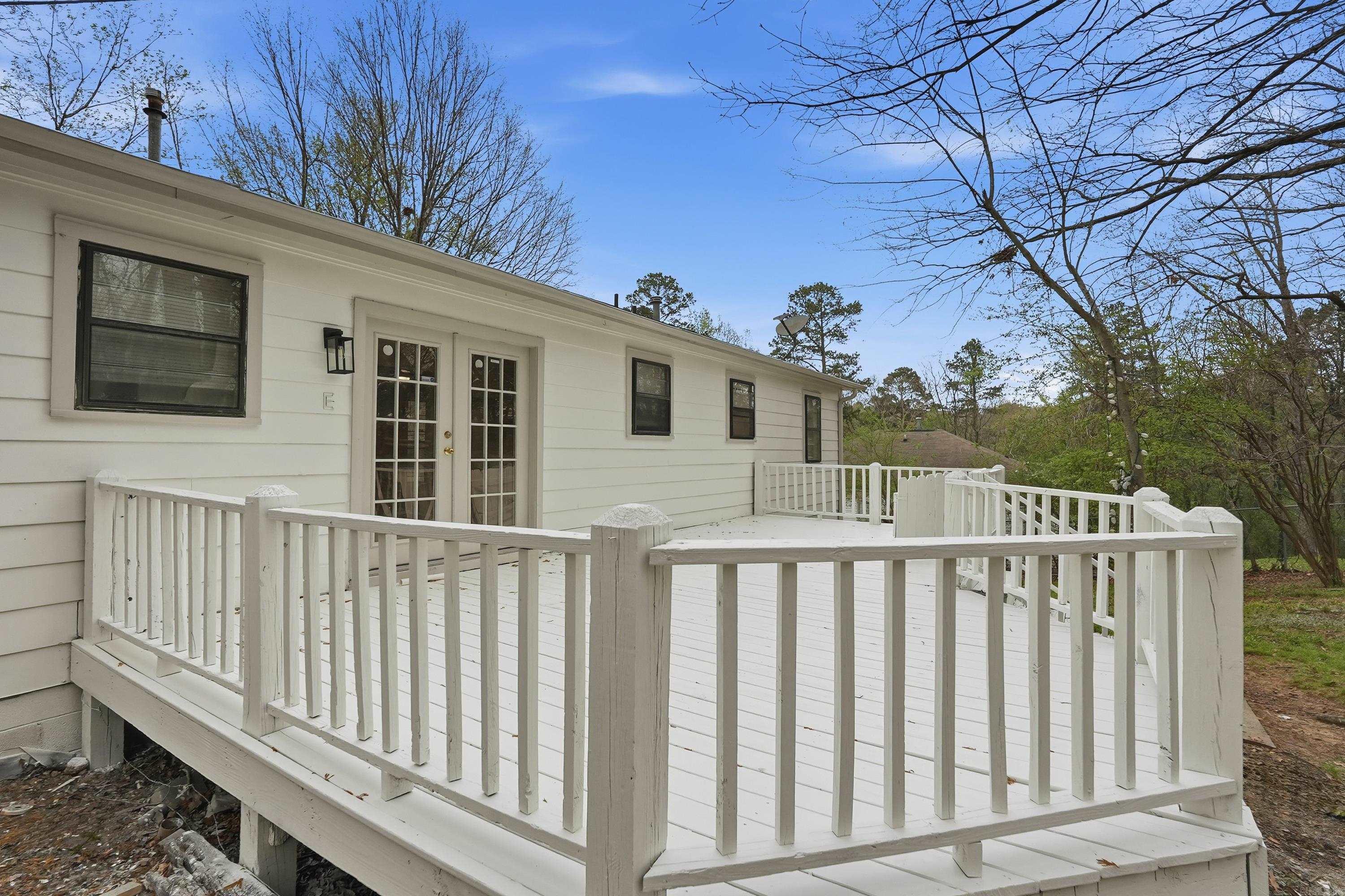 BARROW JOHN - Residential