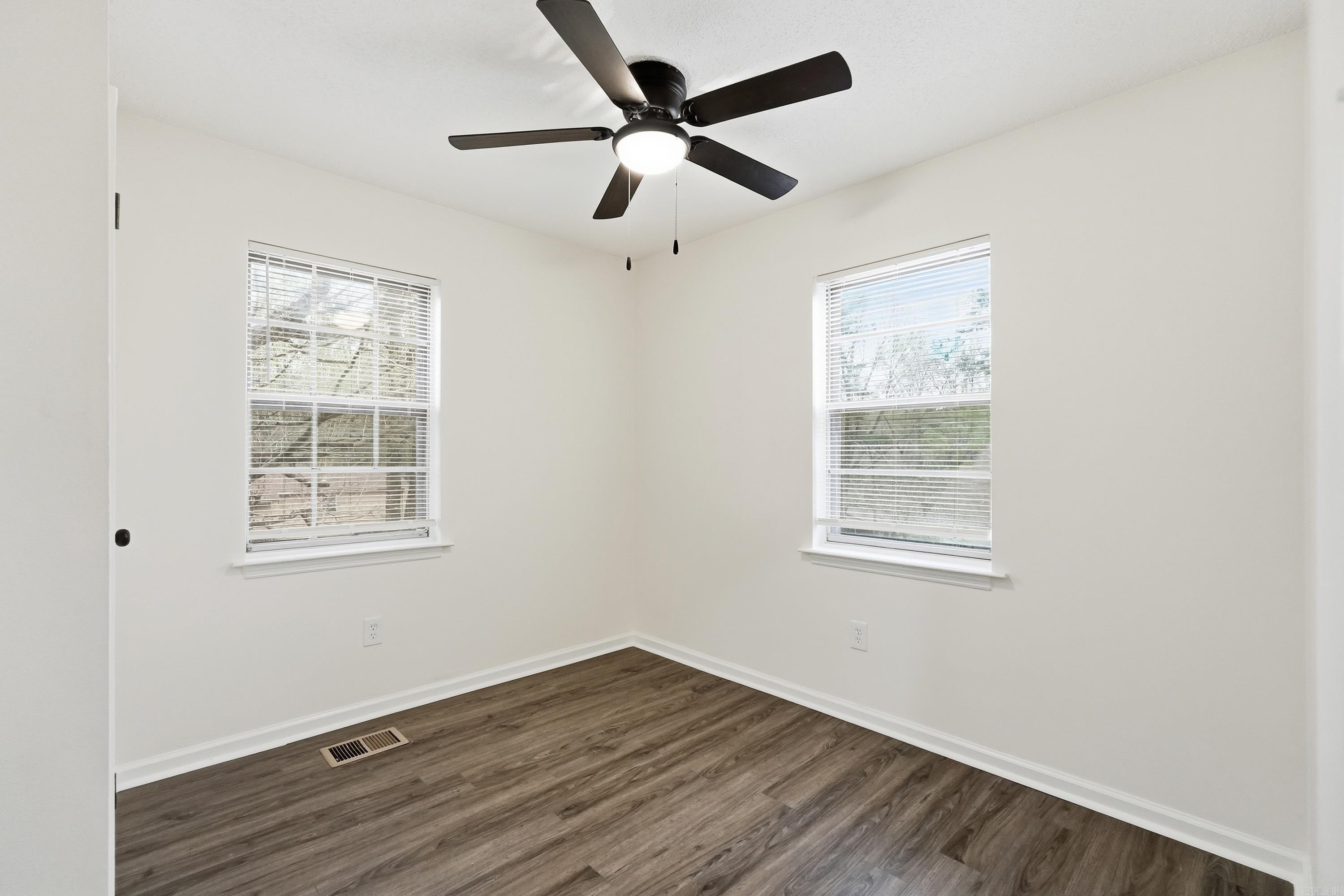 BARROW JOHN - Residential