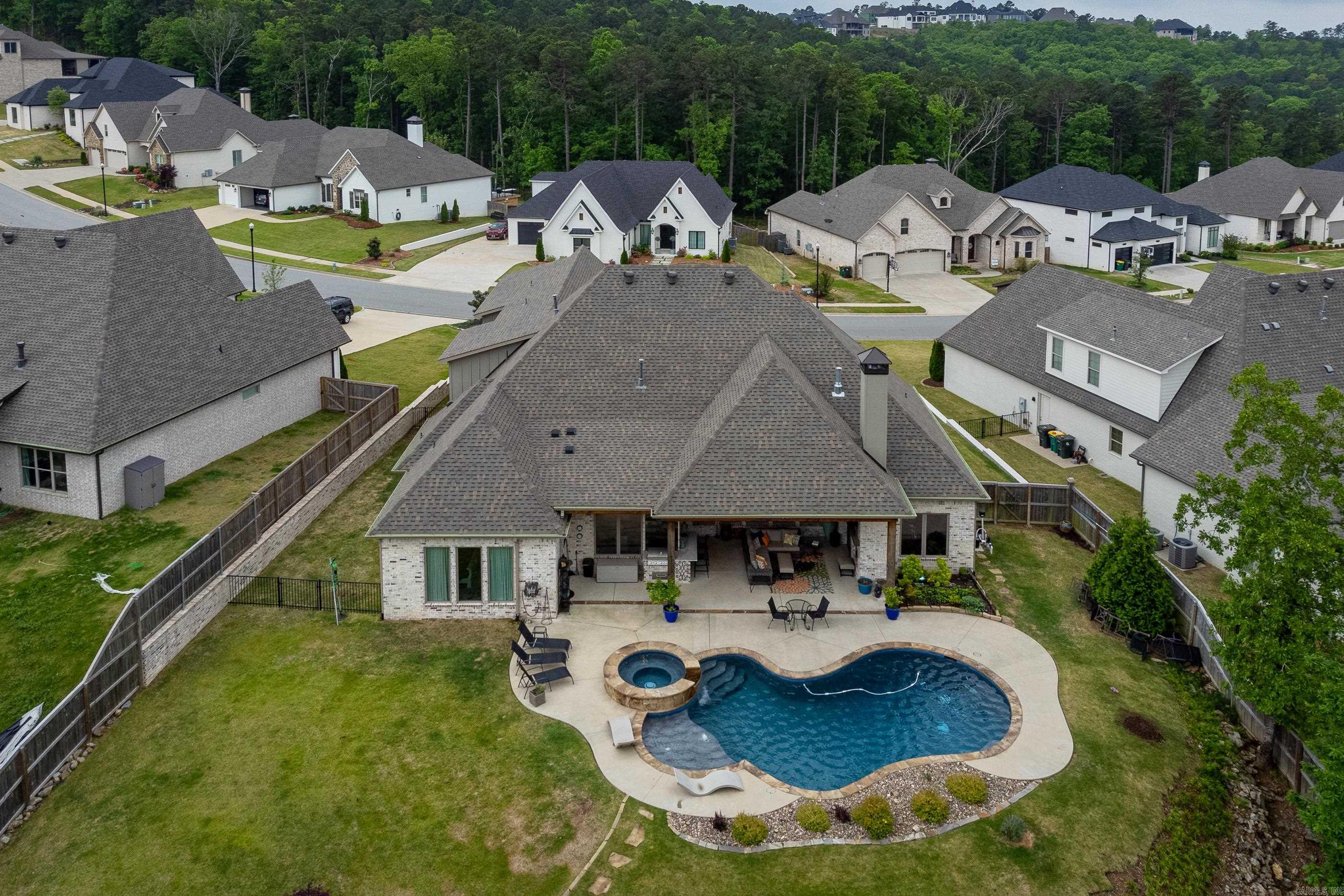 CHENAL VALLEY "FALSTONE COURT" - Residential