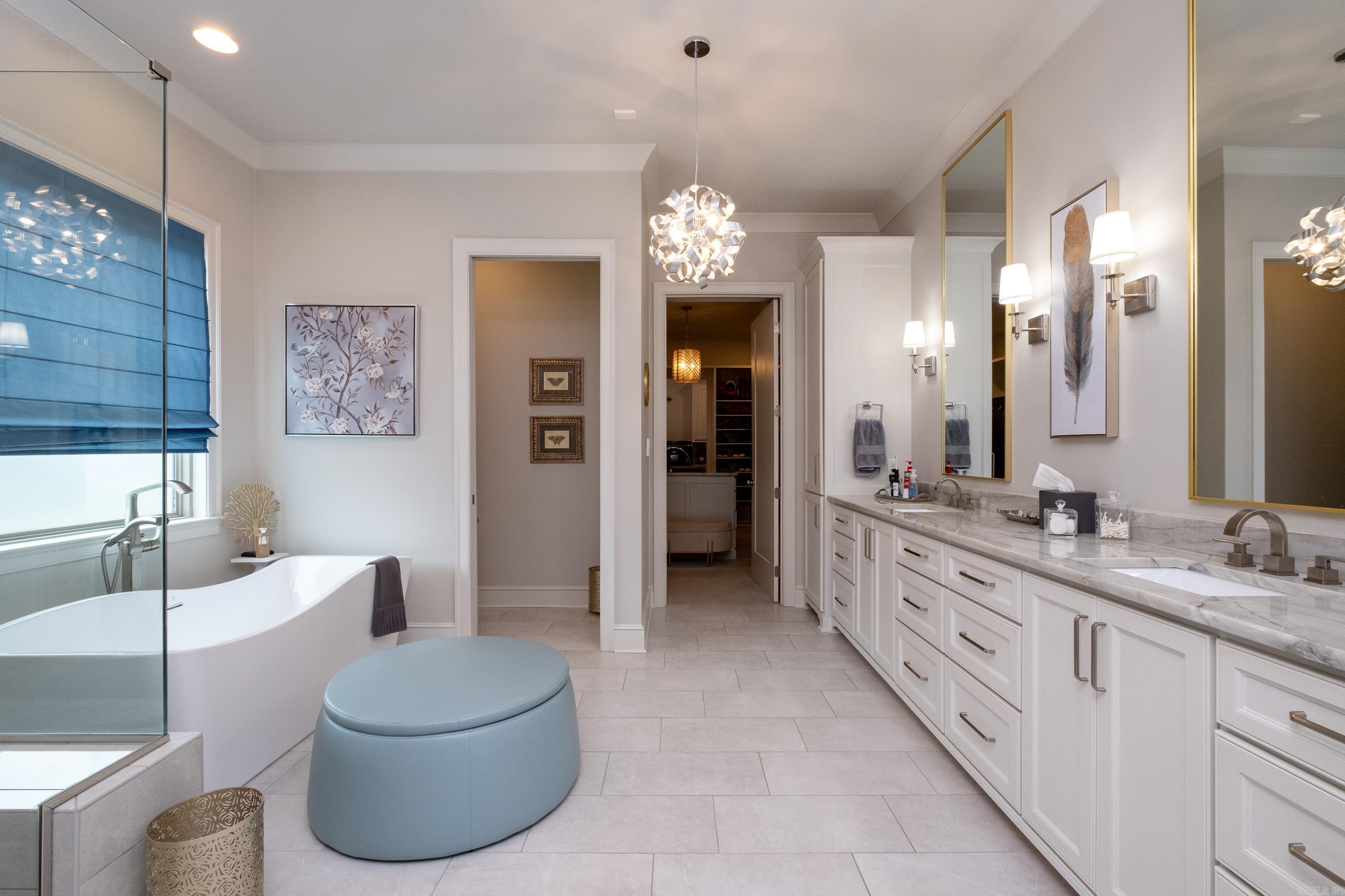 CHENAL VALLEY "FALSTONE COURT" - Residential