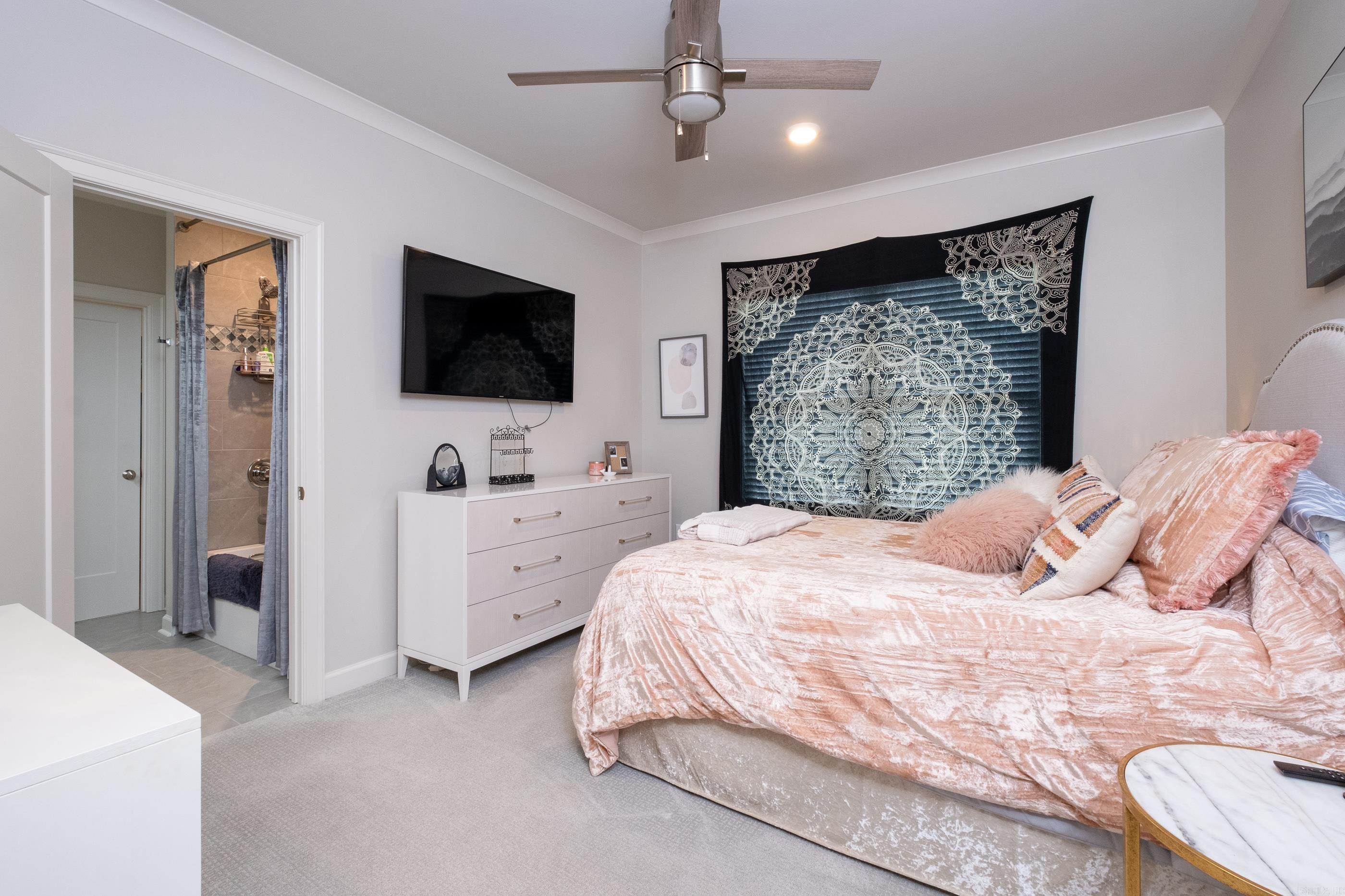 CHENAL VALLEY "FALSTONE COURT" - Residential