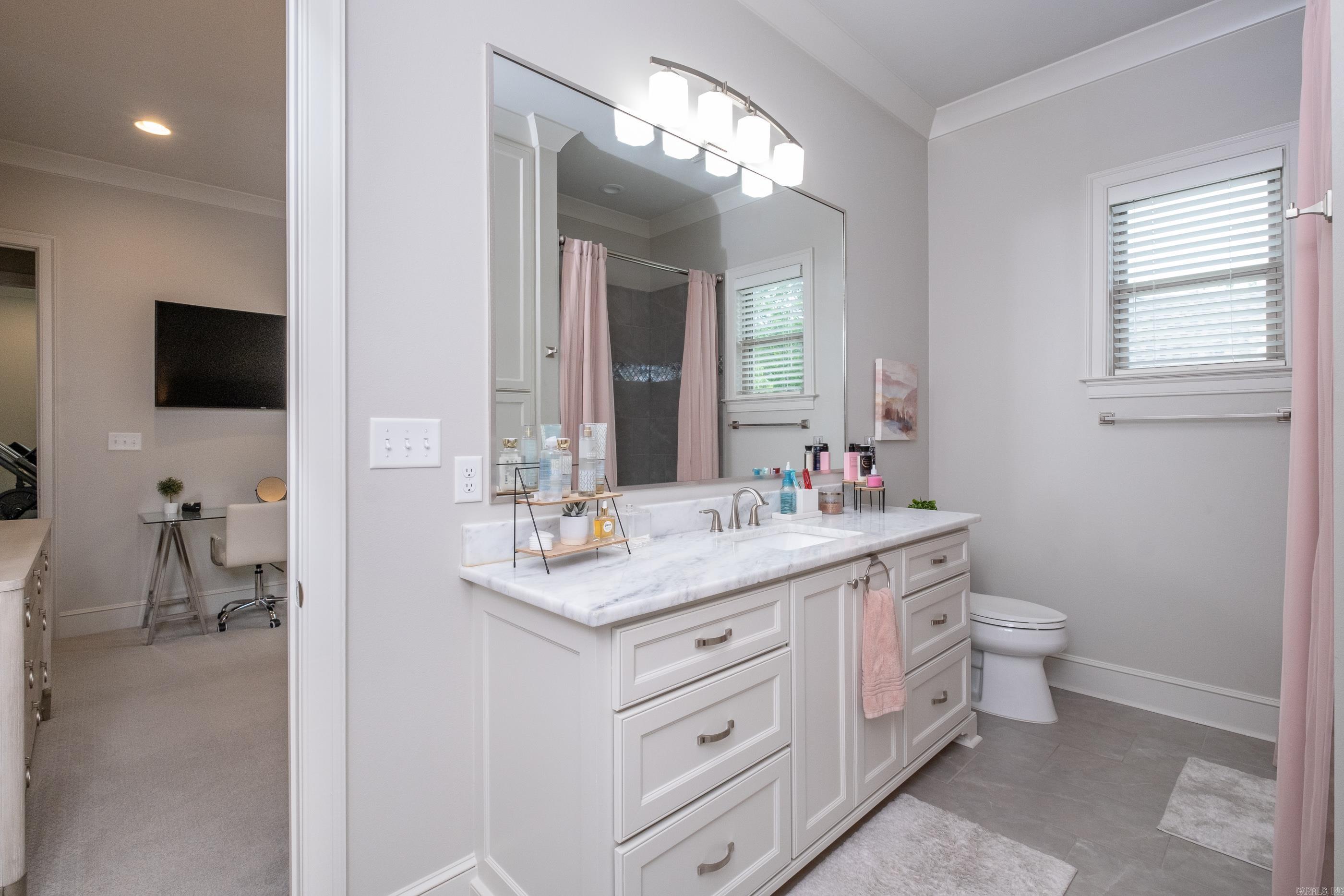 CHENAL VALLEY "FALSTONE COURT" - Residential