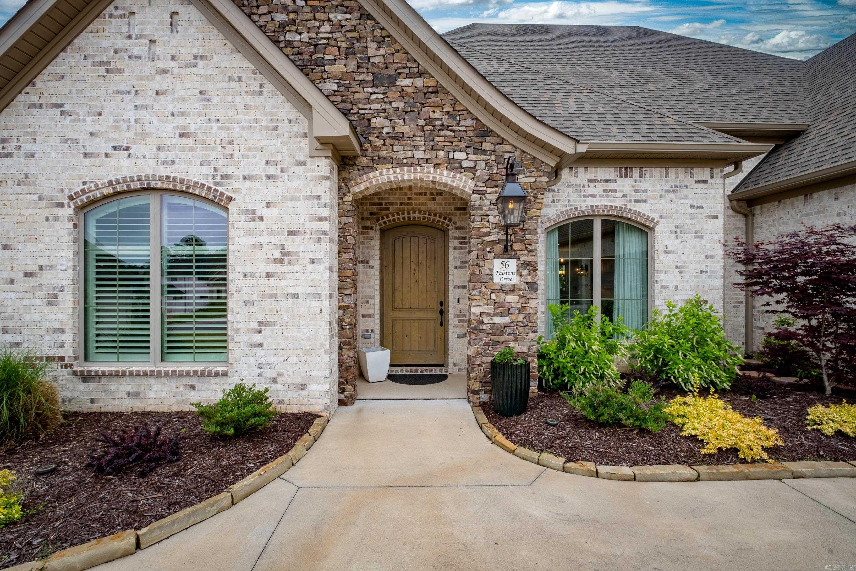 CHENAL VALLEY "FALSTONE COURT" - Residential