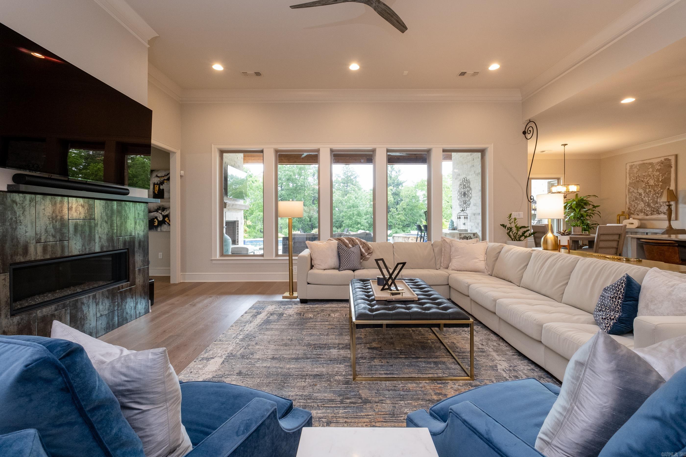 CHENAL VALLEY "FALSTONE COURT" - Residential