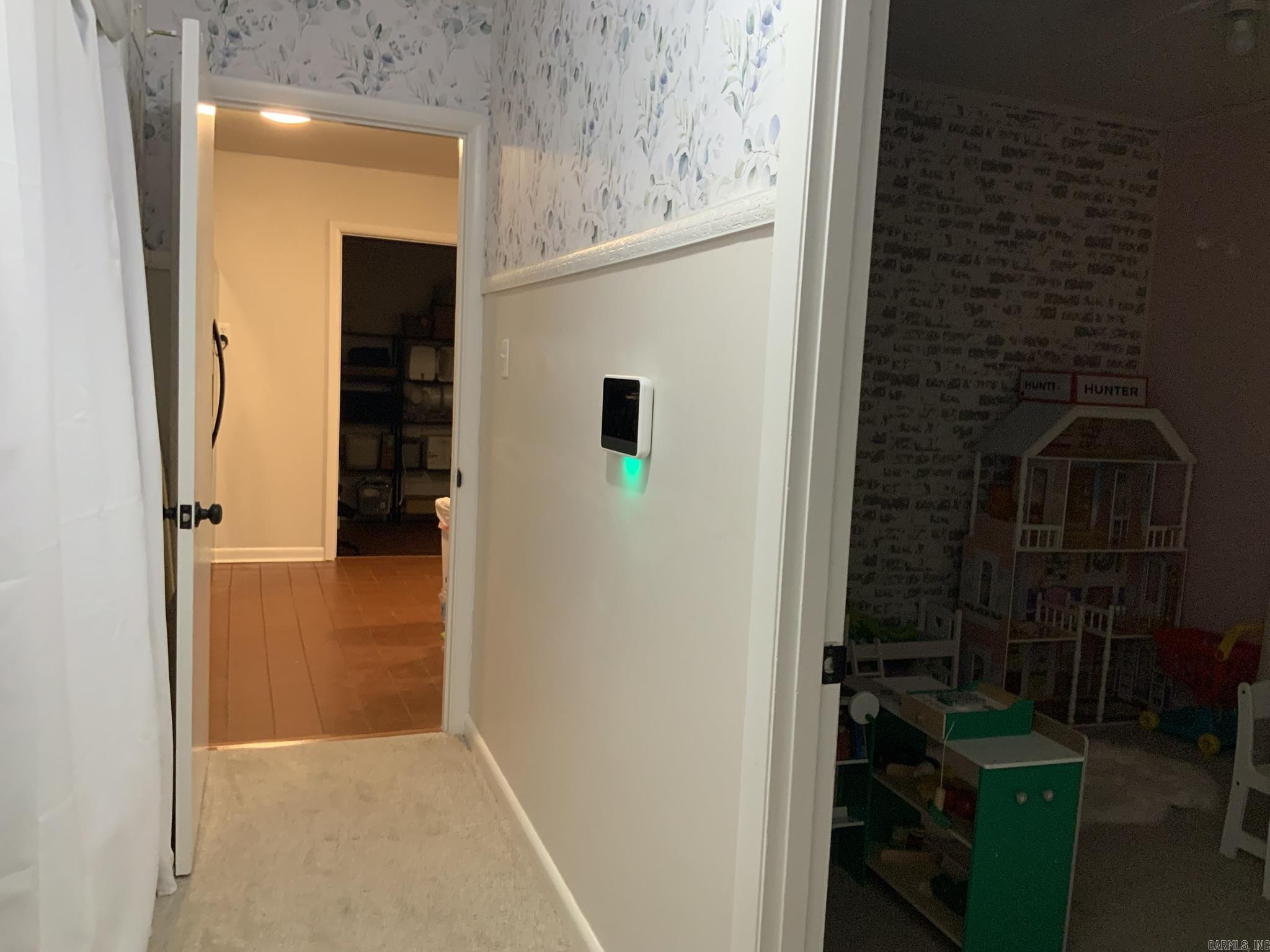 PINE WOOD HILL ADDN - Residential