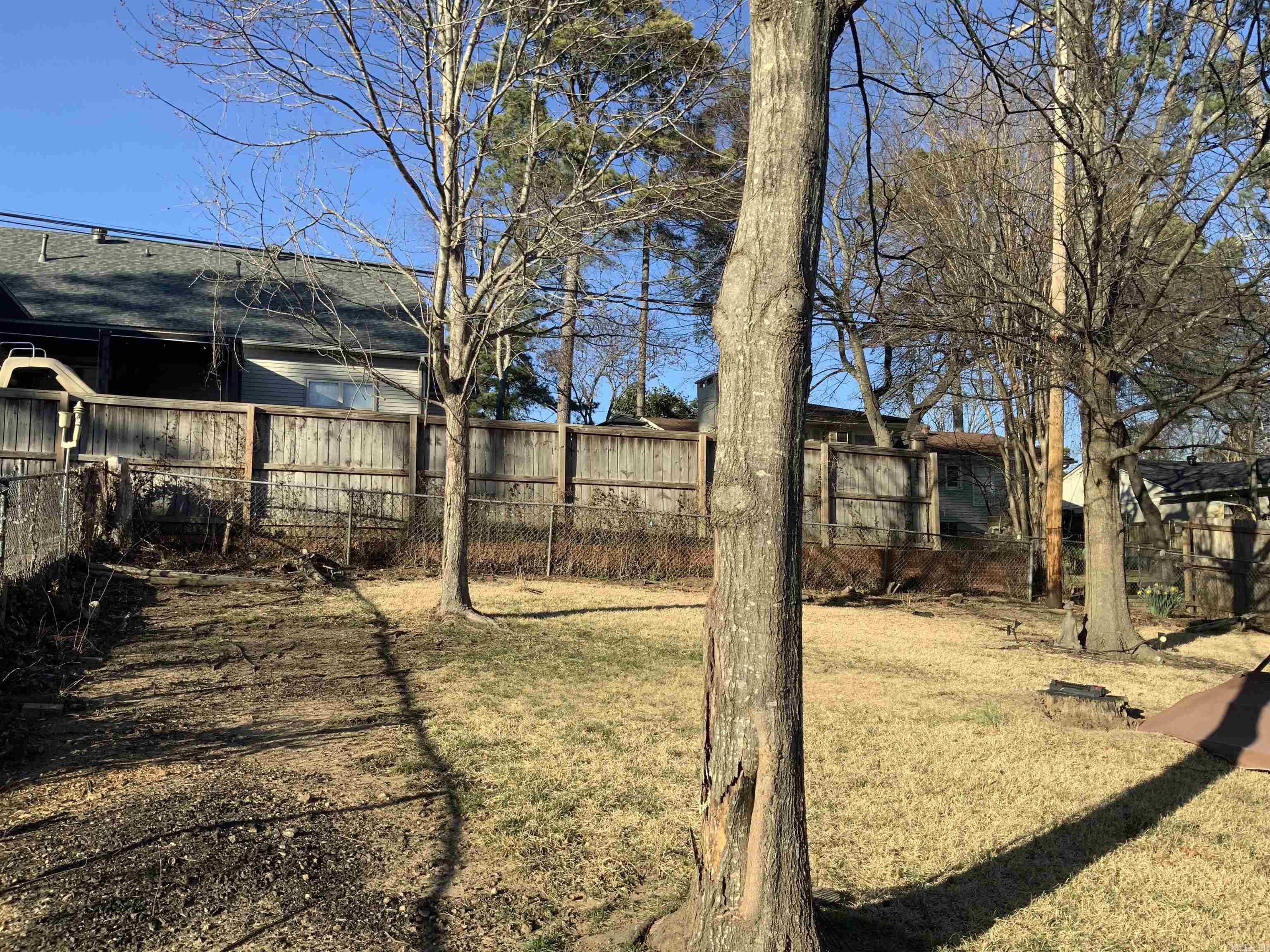 PINE WOOD HILL ADDN - Residential