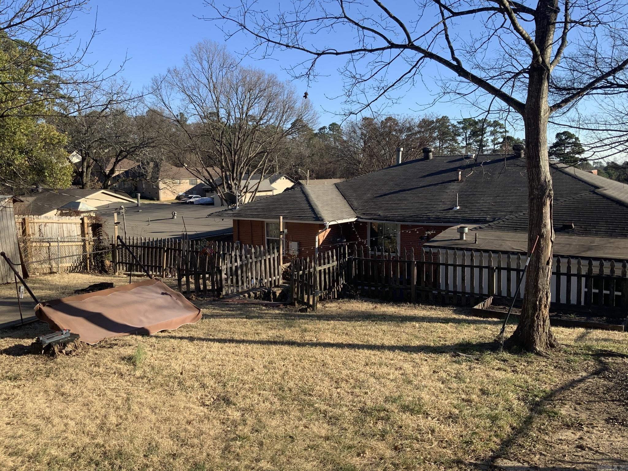 PINE WOOD HILL ADDN - Residential