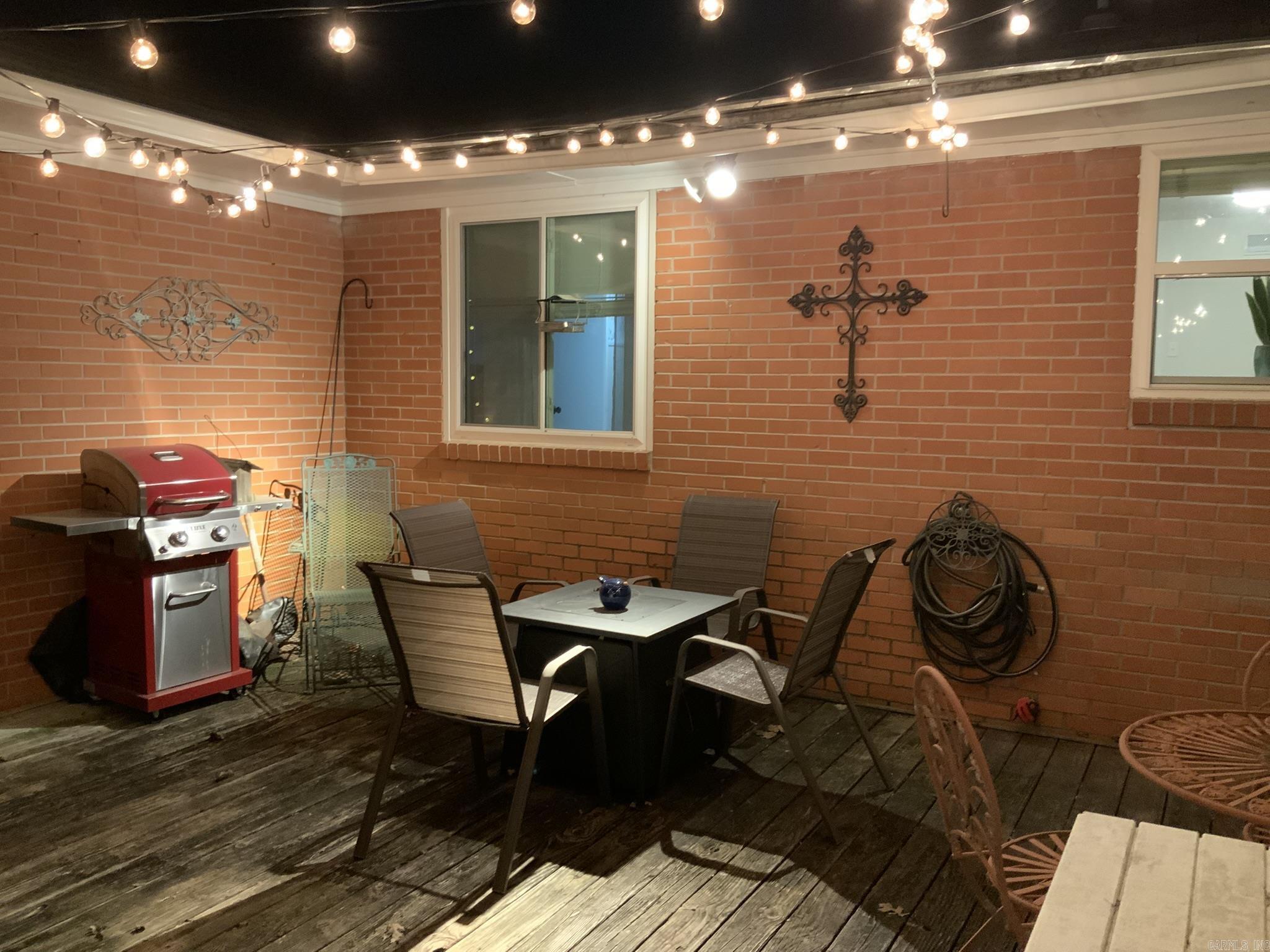 PINE WOOD HILL ADDN - Residential