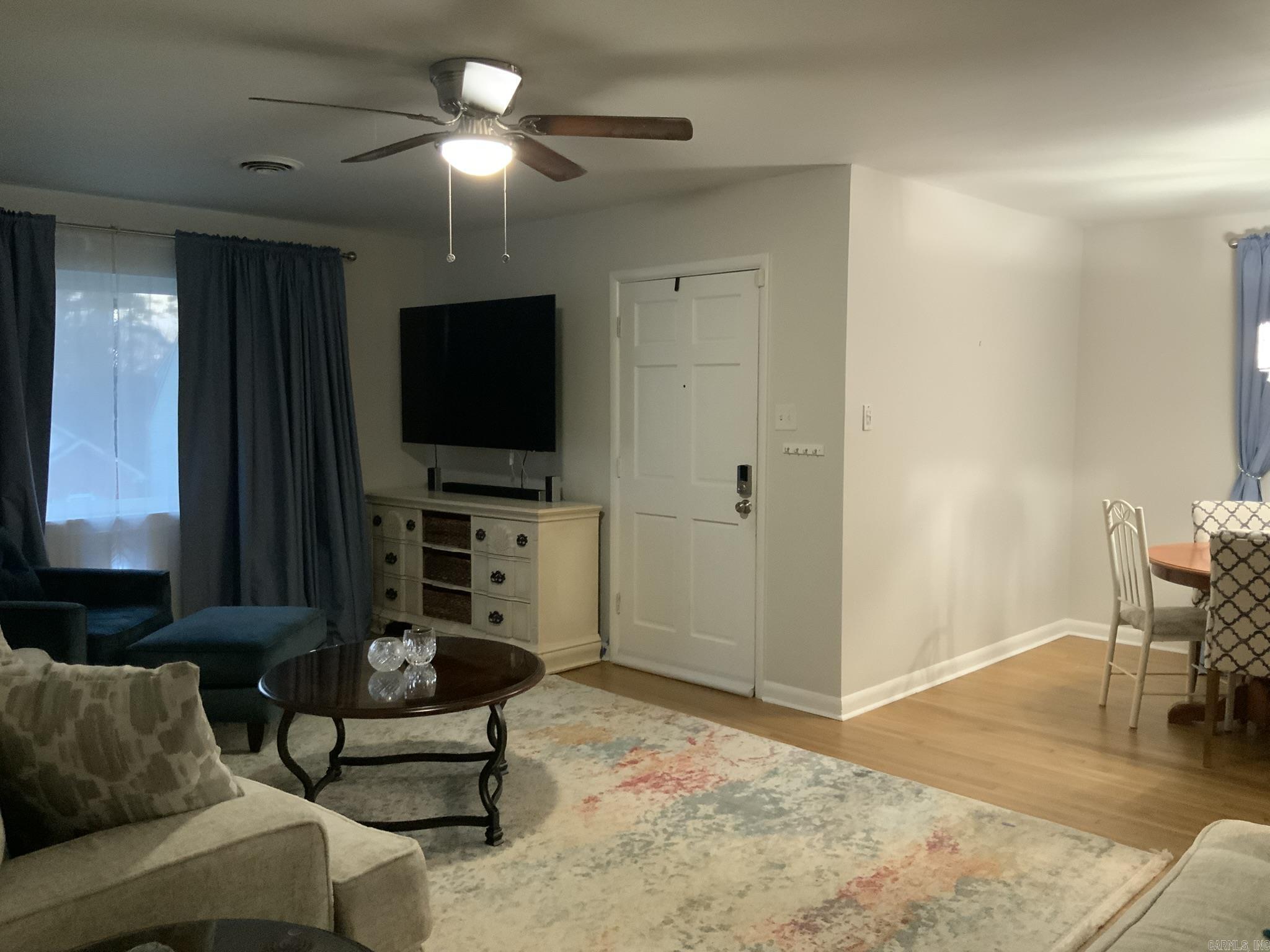 PINE WOOD HILL ADDN - Residential