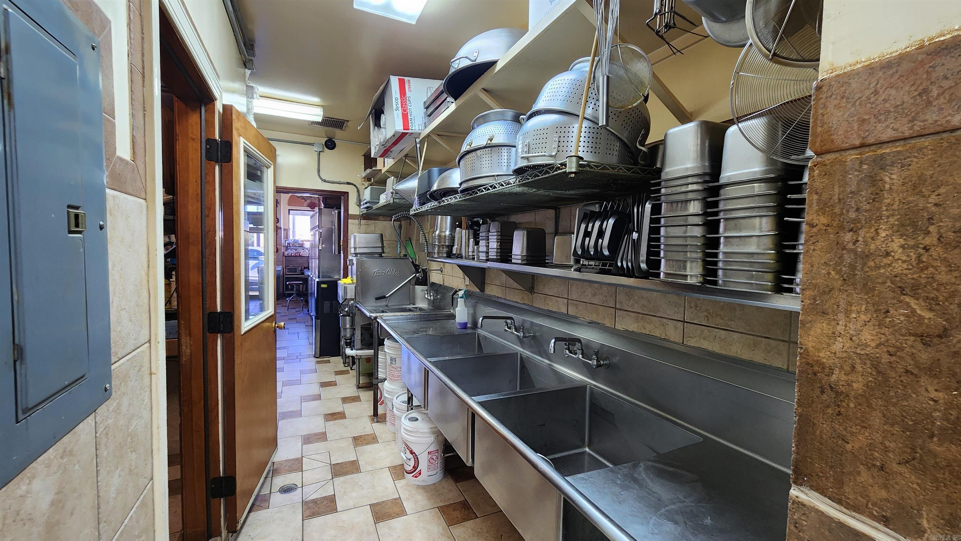 Metes & Bounds - Commercial Sale