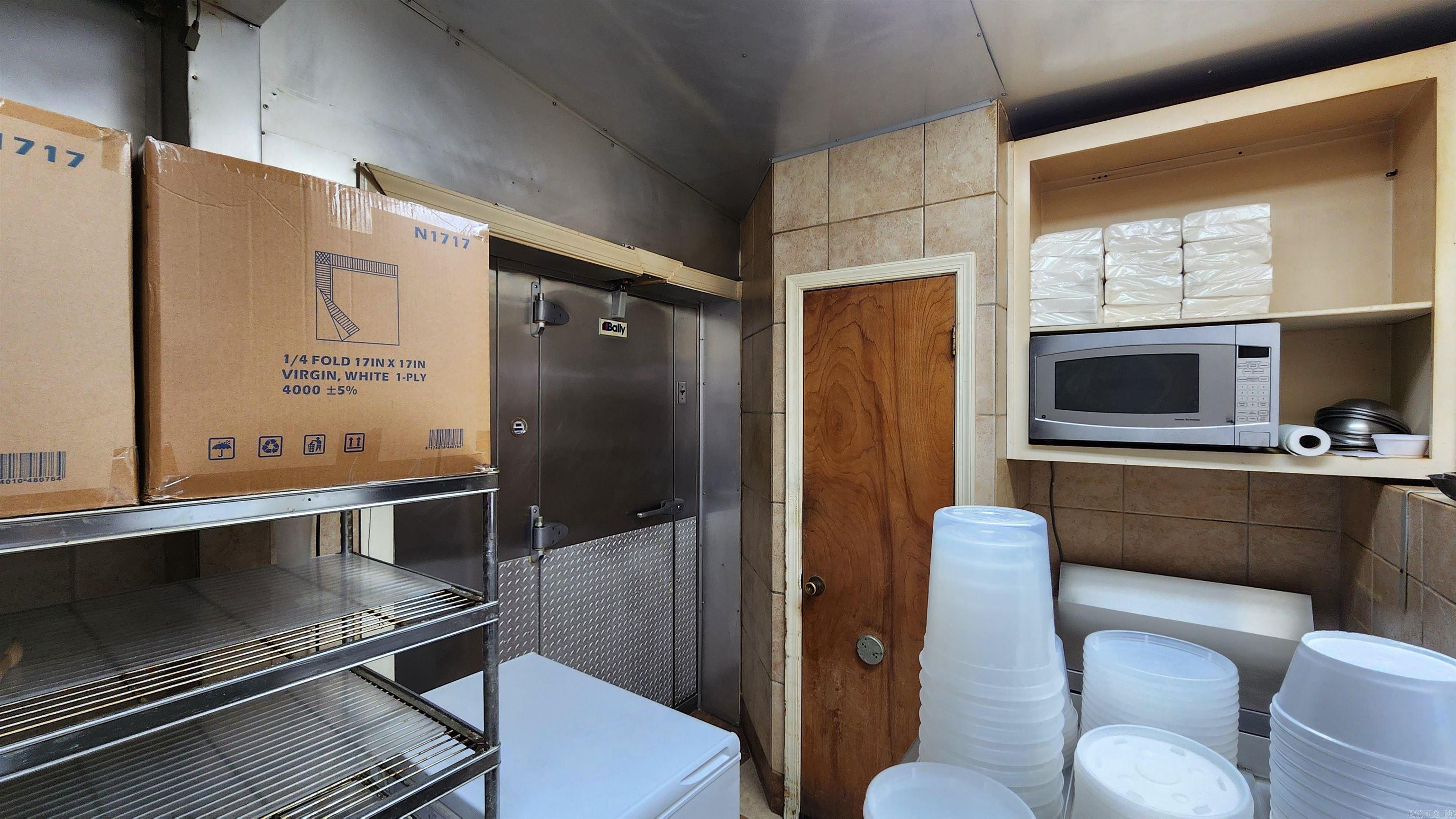 Metes & Bounds - Commercial Sale