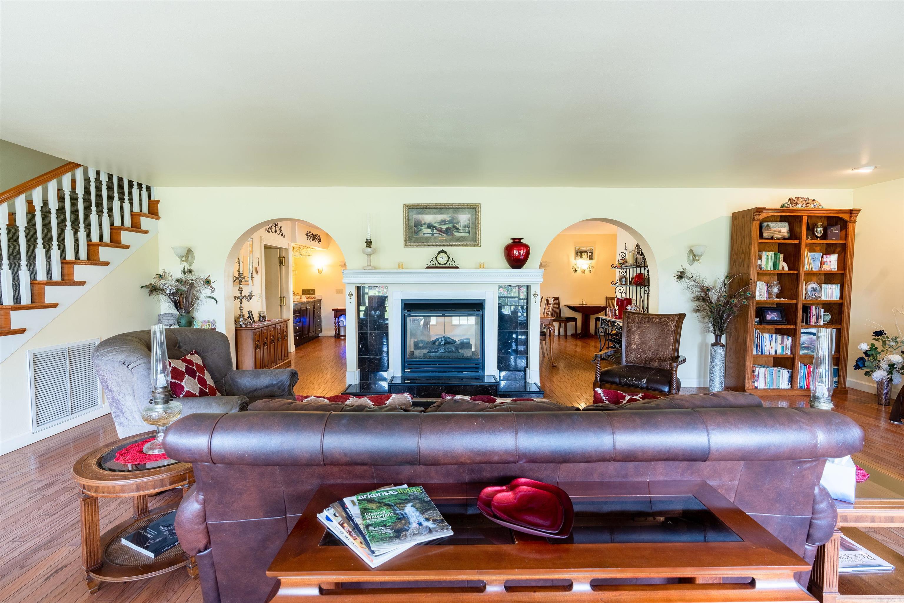 Metes & Bounds - Residential Income