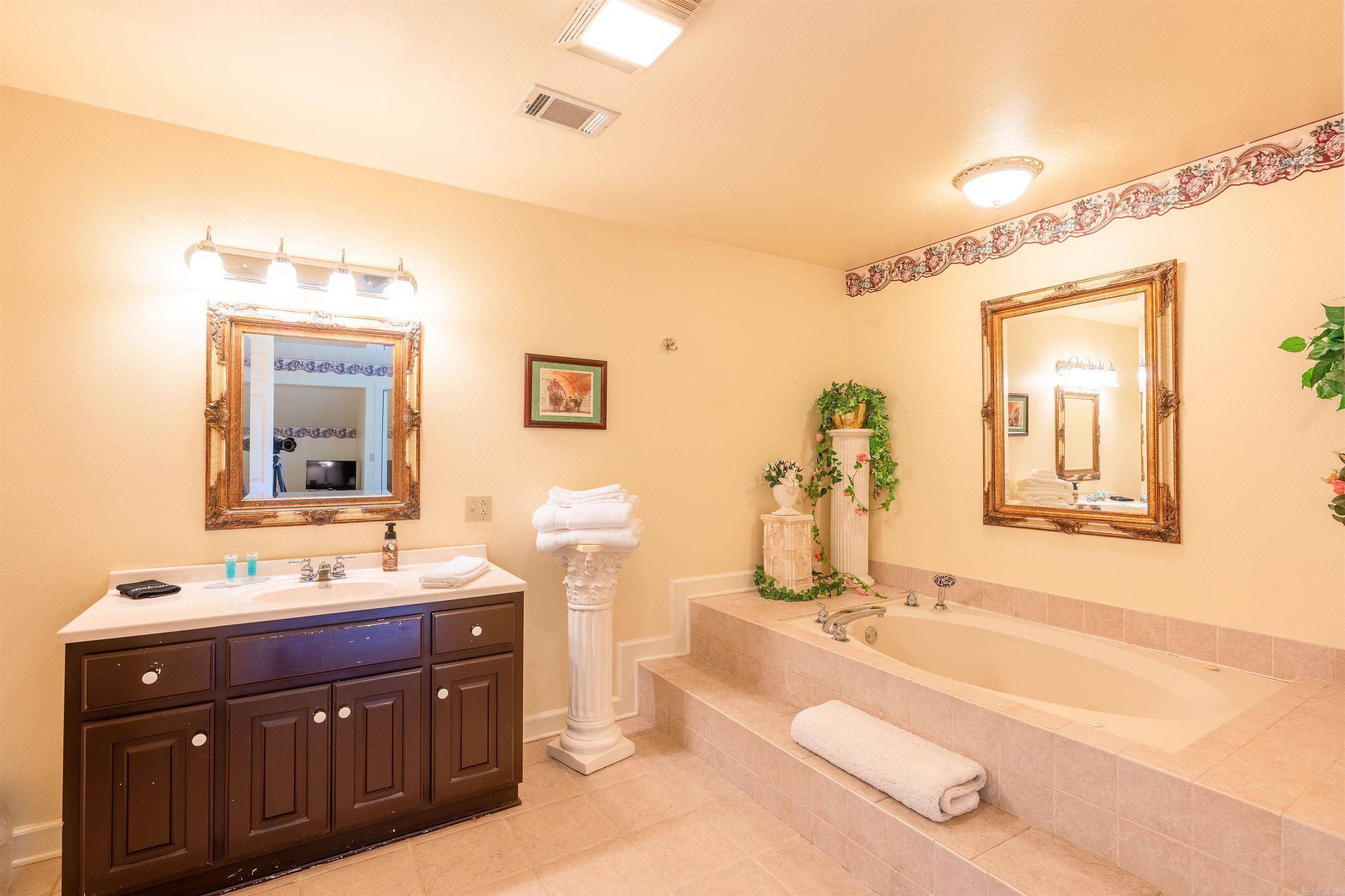 Metes & Bounds - Residential Income