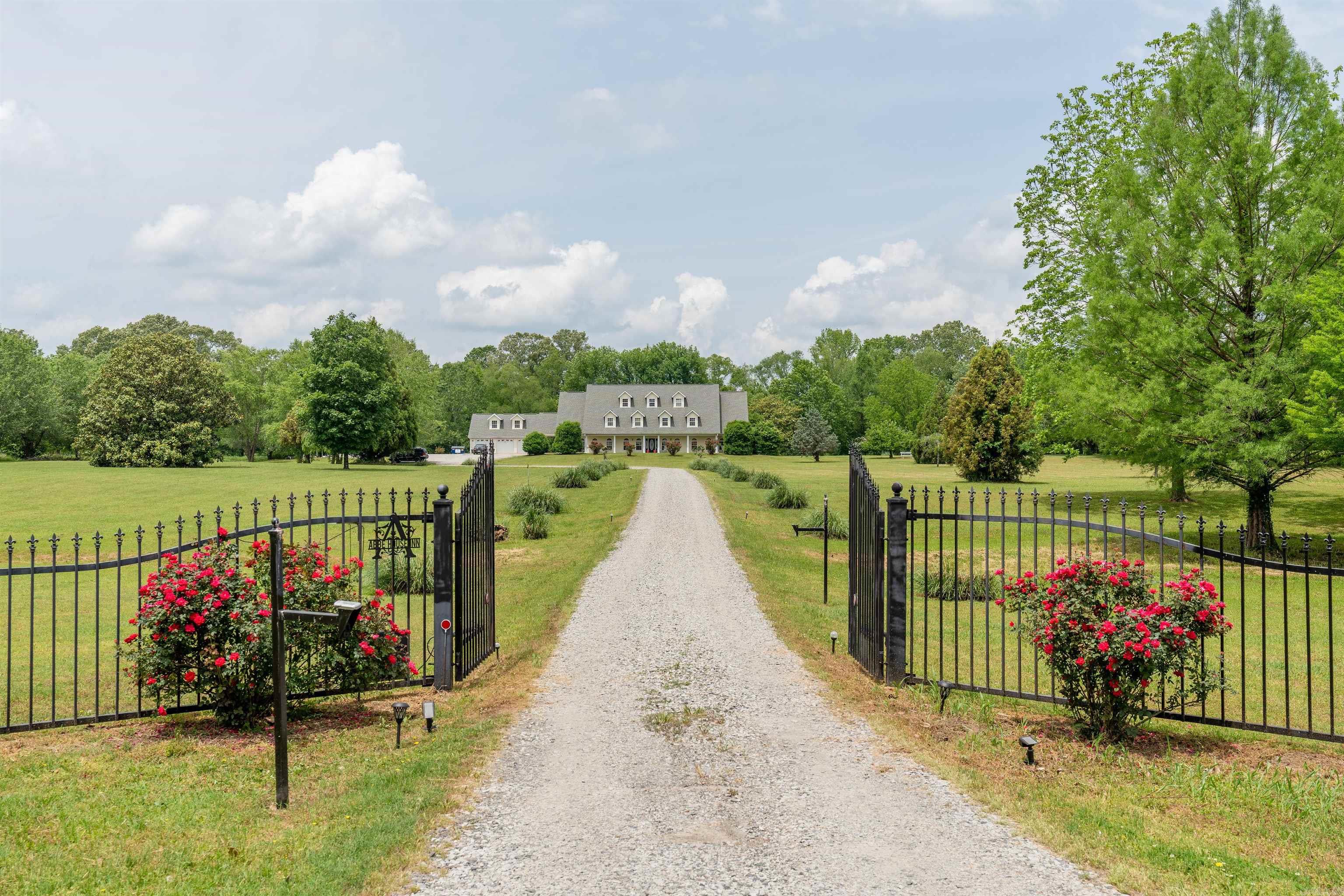 Metes & Bounds - Residential Income