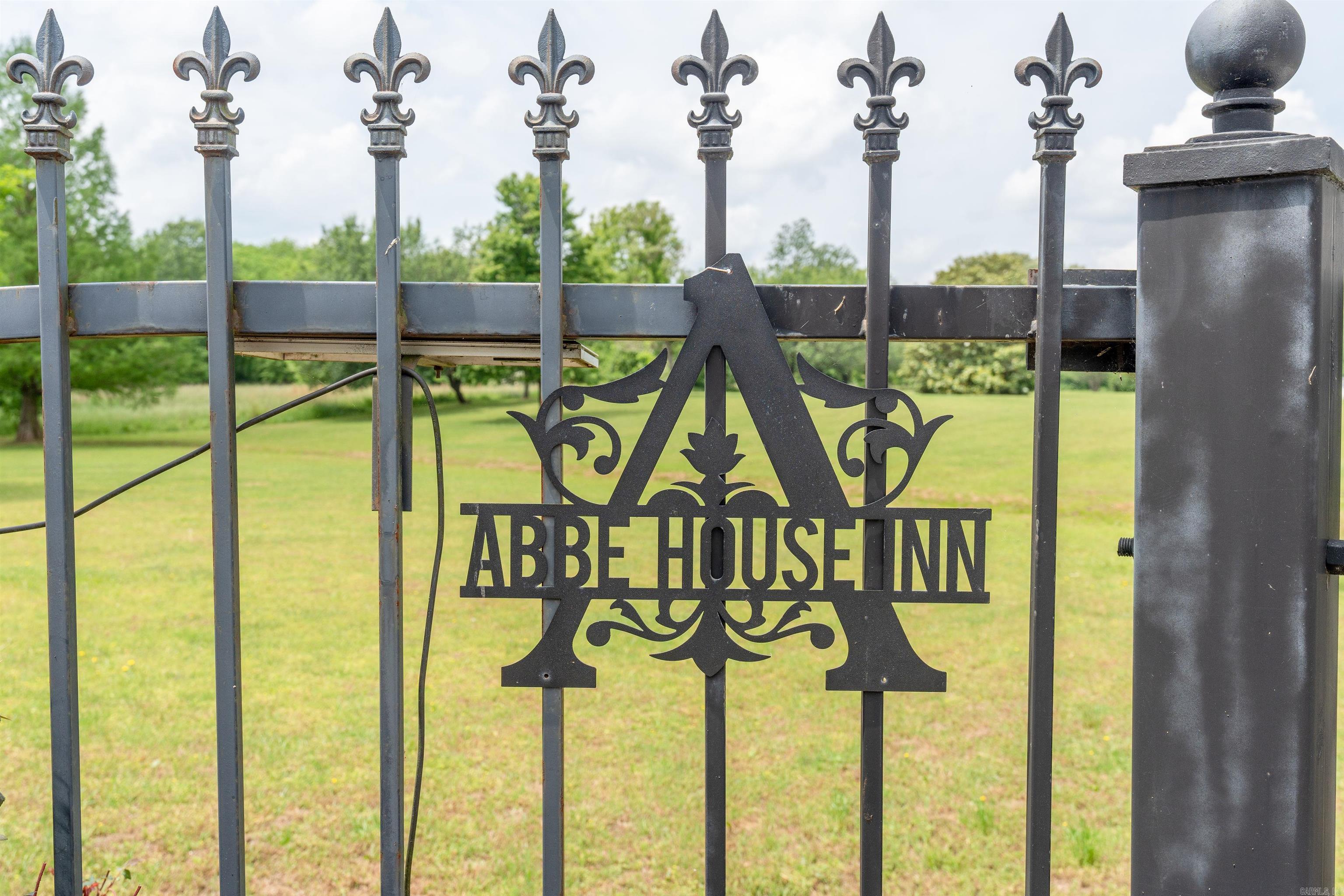 Metes & Bounds - Residential Income