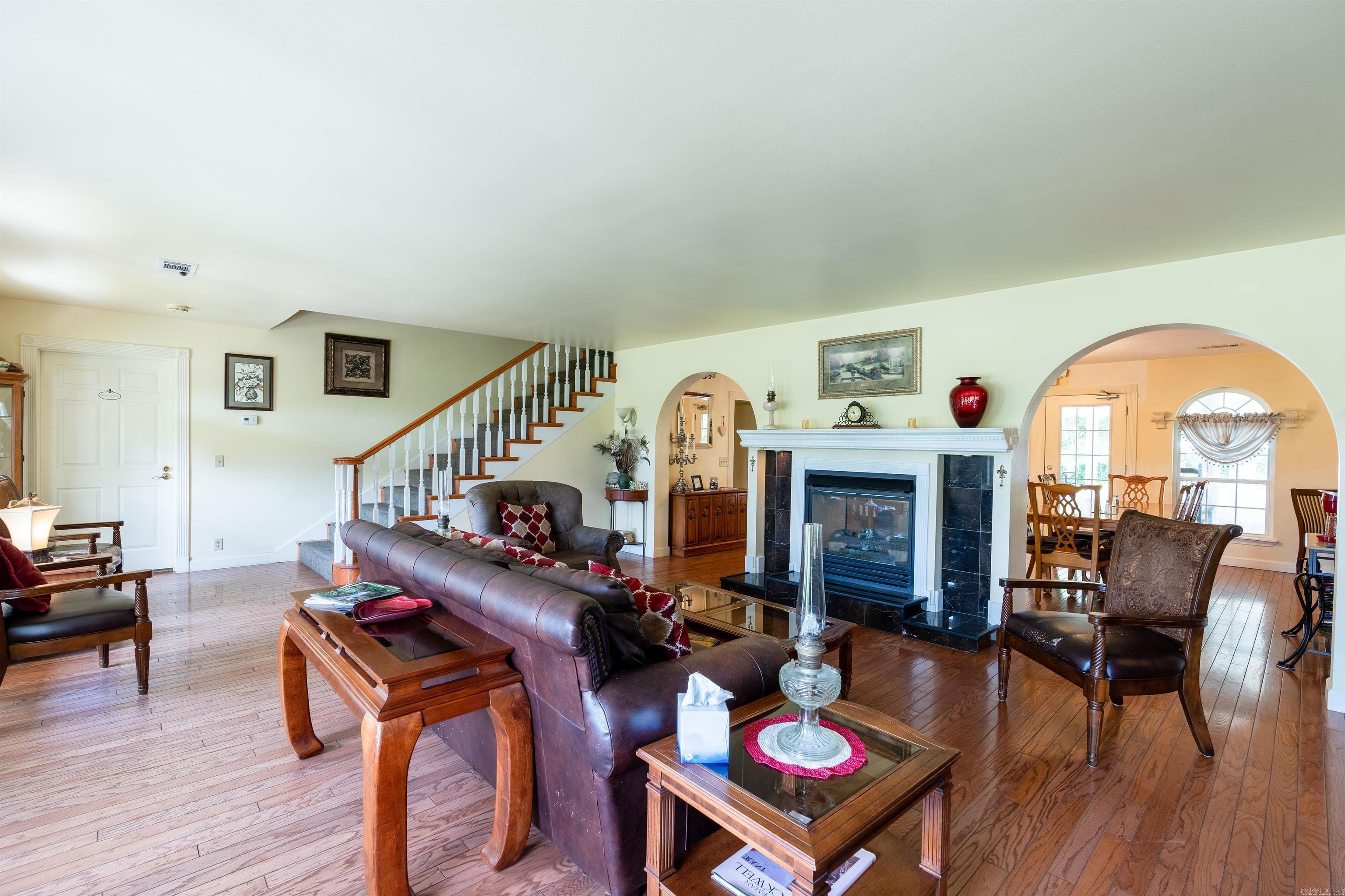 Metes & Bounds - Residential Income