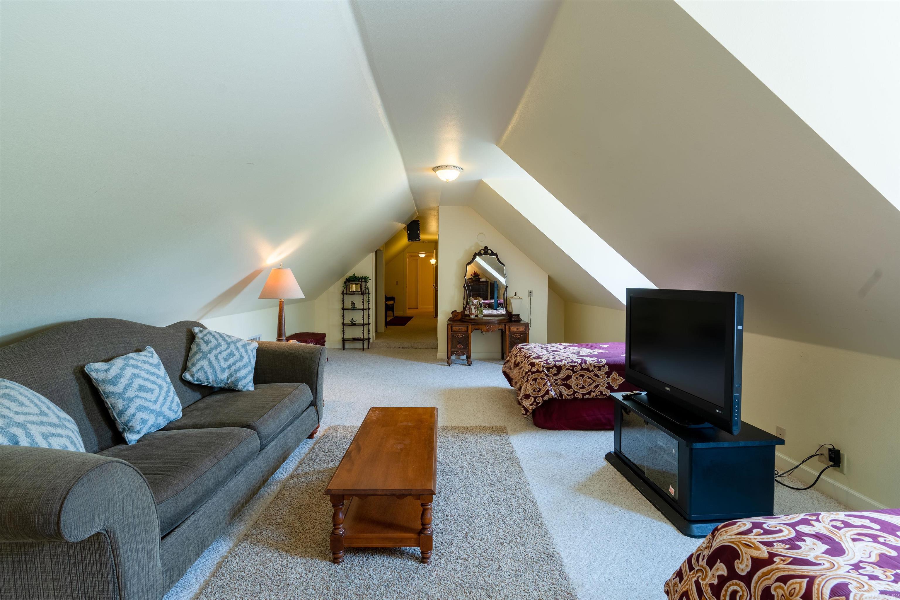 Metes & Bounds - Residential Income